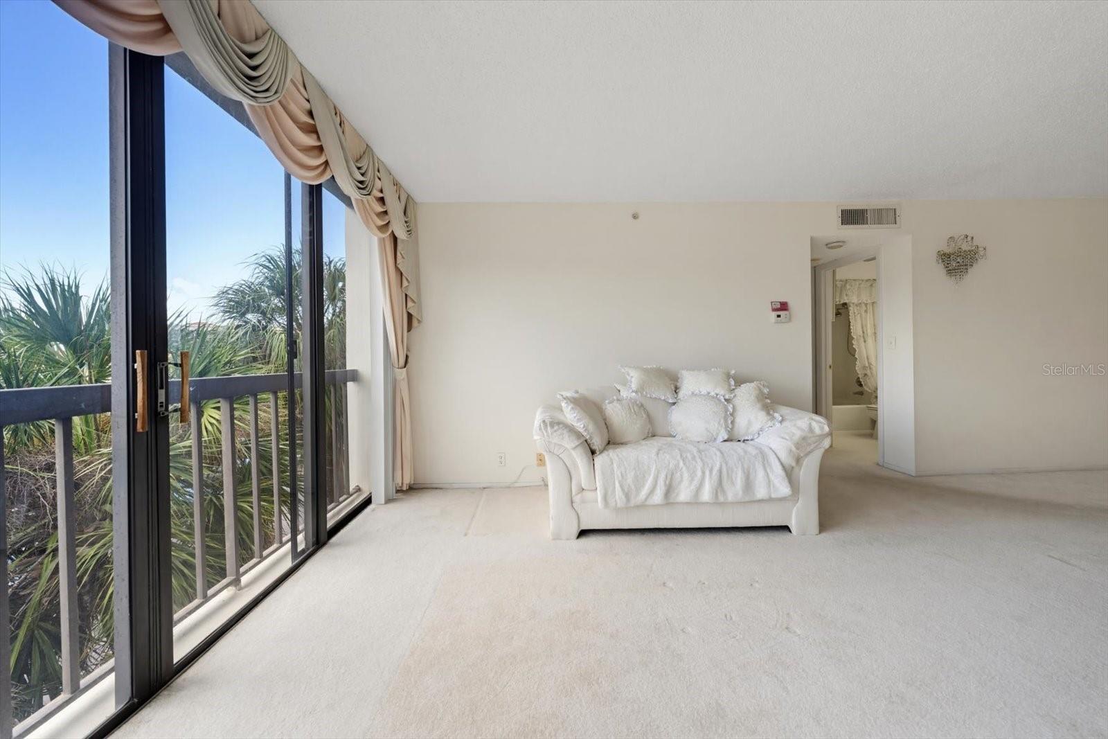 DOLPHIN COVE CLEARWATER - Residential