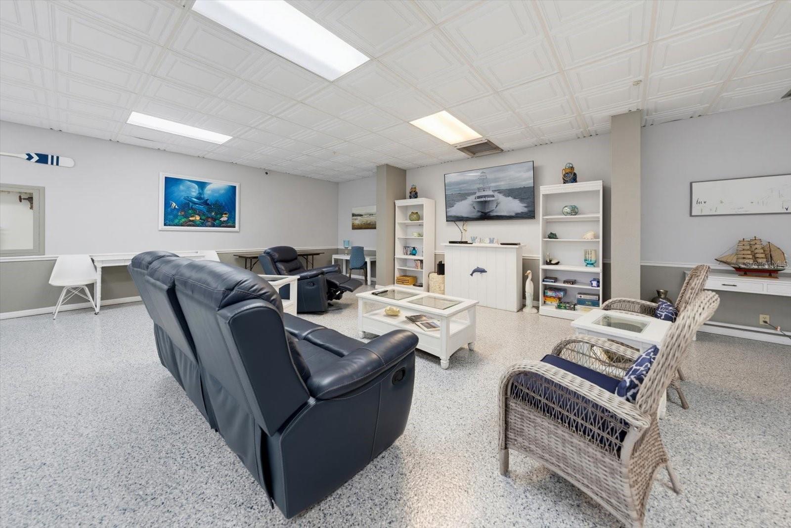 DOLPHIN COVE CLEARWATER - Residential