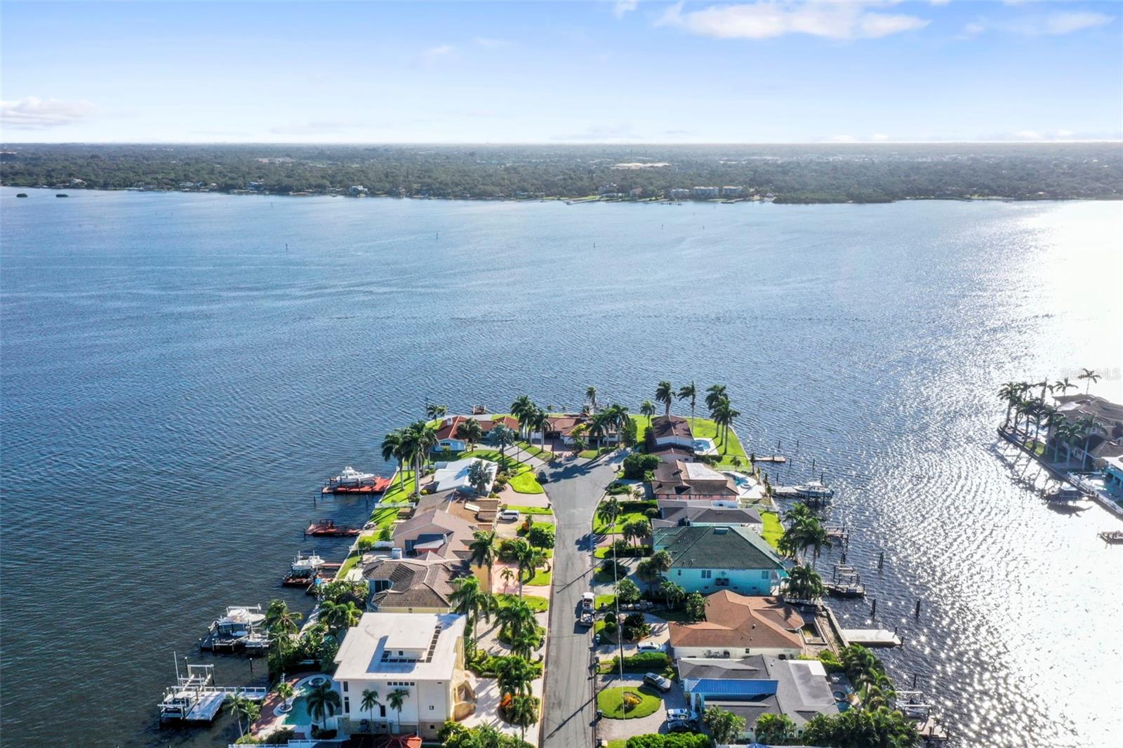 CAPRI ISLE - Residential