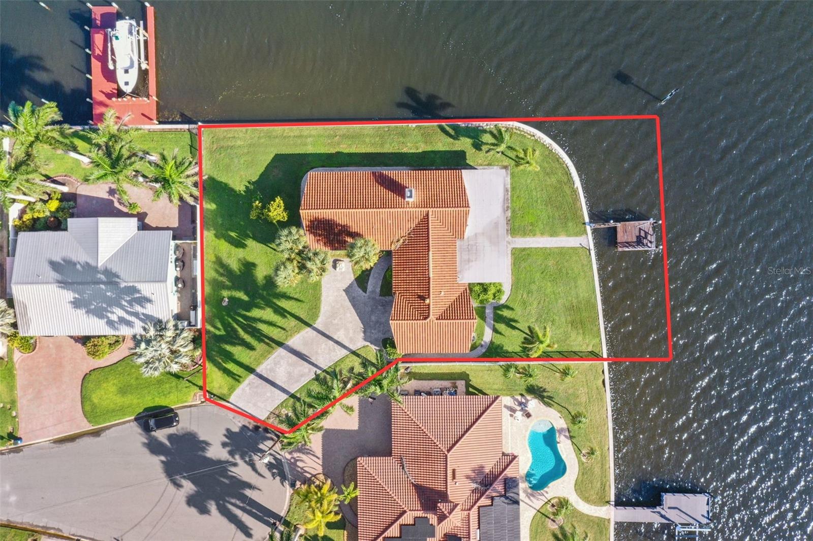 CAPRI ISLE - Residential