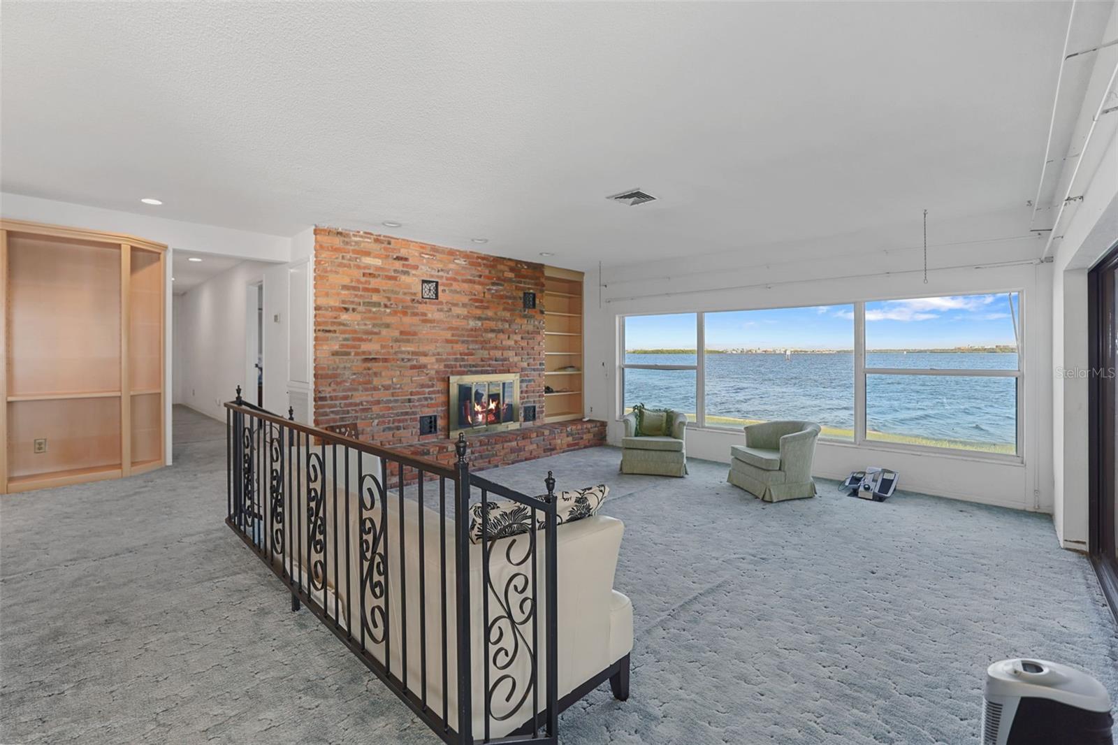 CAPRI ISLE - Residential