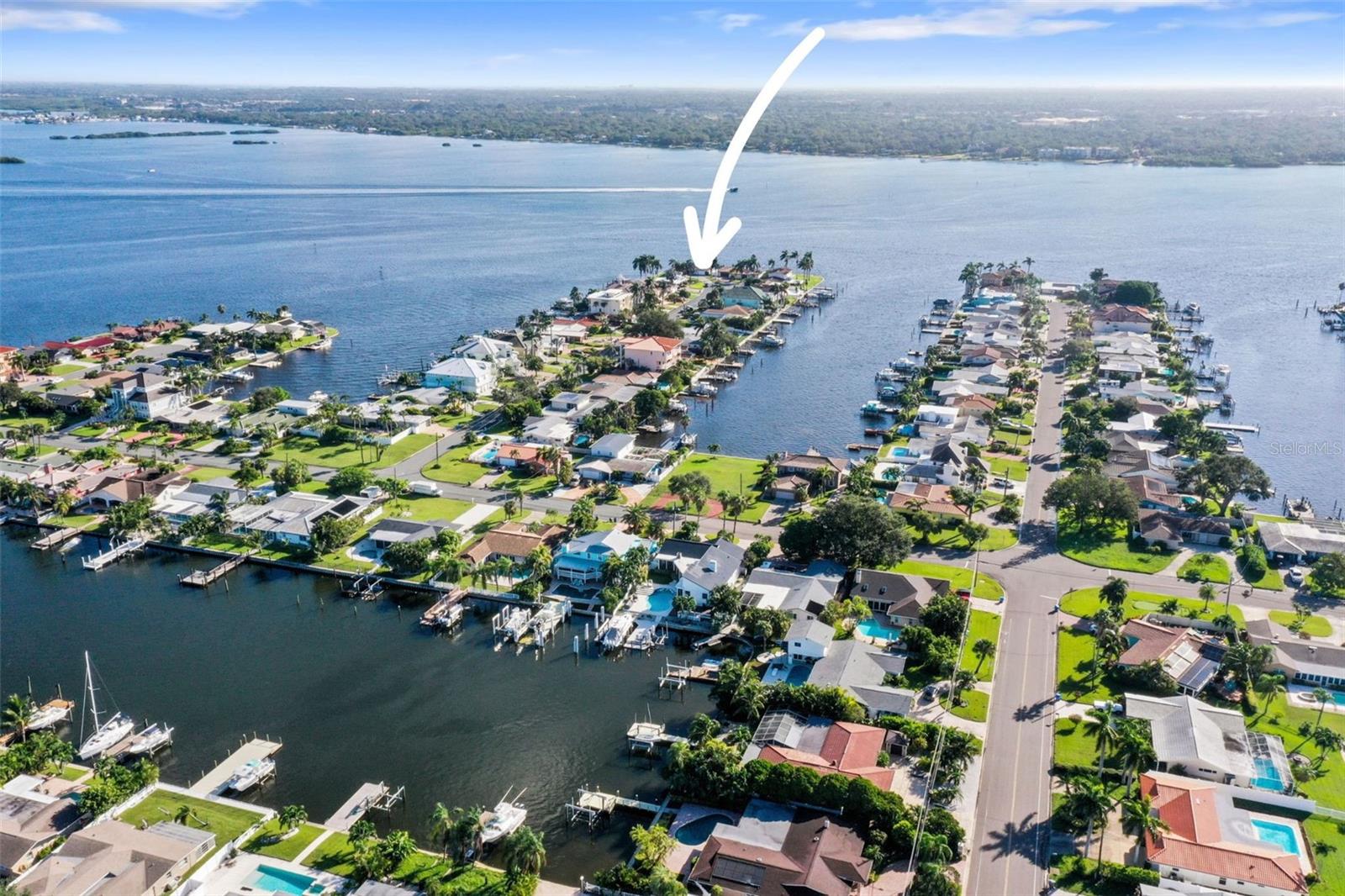 CAPRI ISLE - Residential