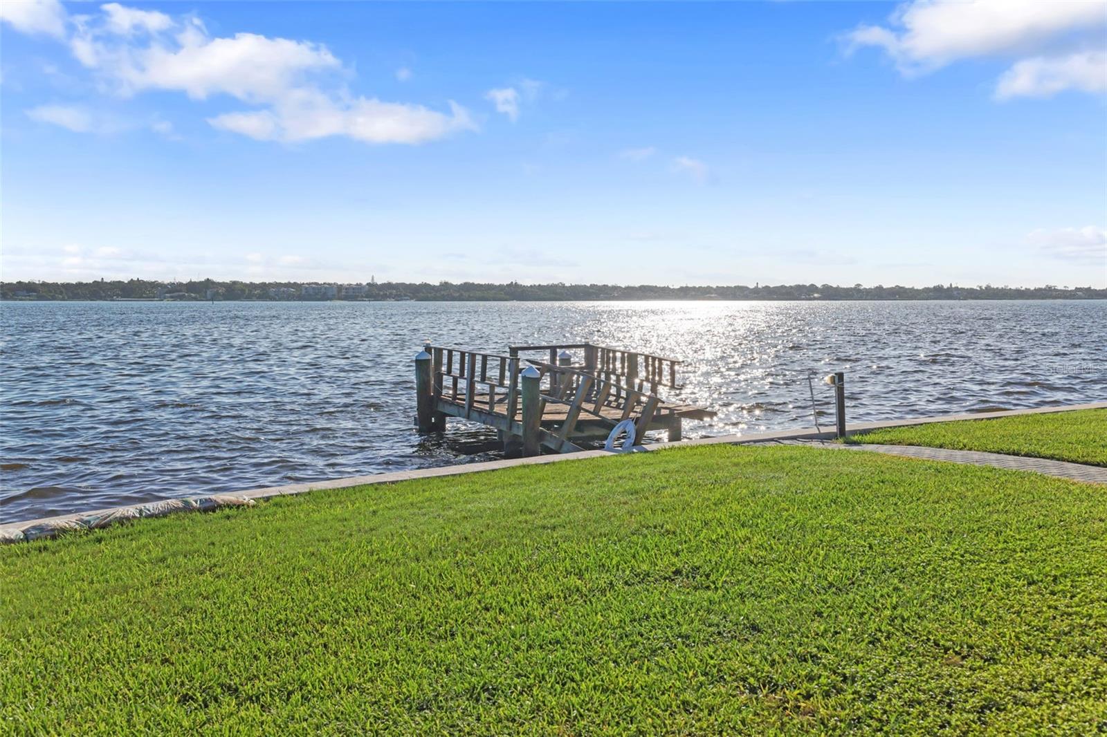 CAPRI ISLE - Residential