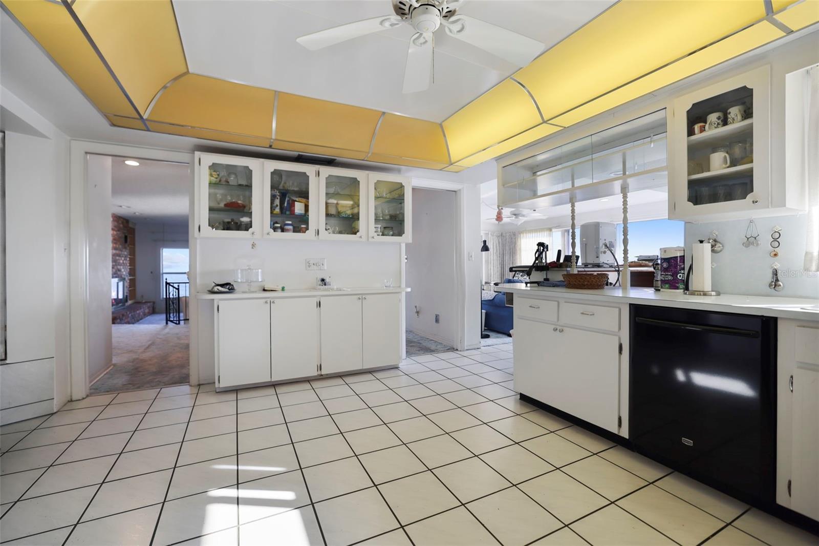 CAPRI ISLE - Residential