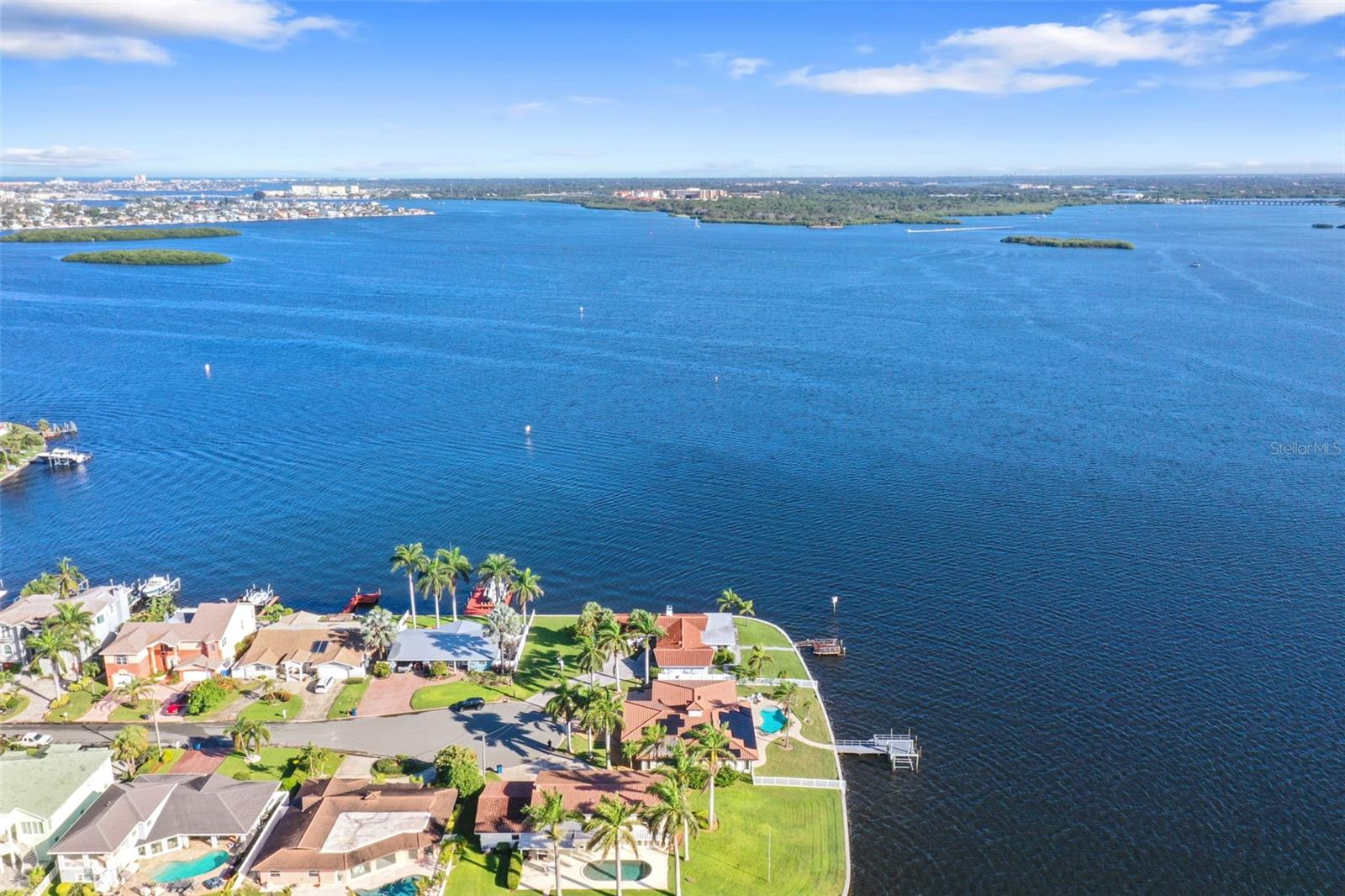 CAPRI ISLE - Residential