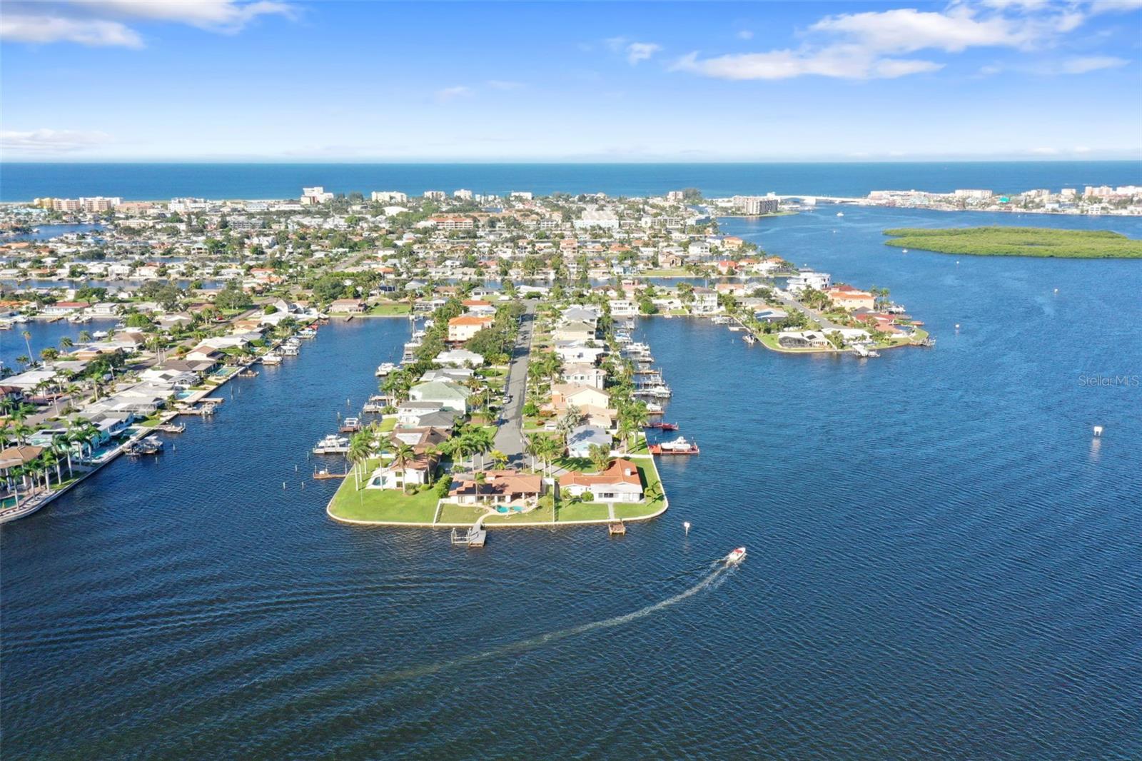 CAPRI ISLE - Residential