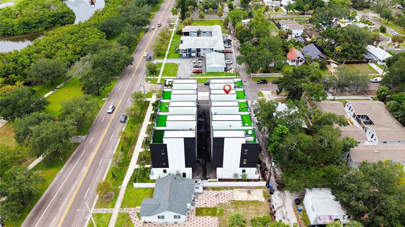 4TH STREET GARDENS - Residential