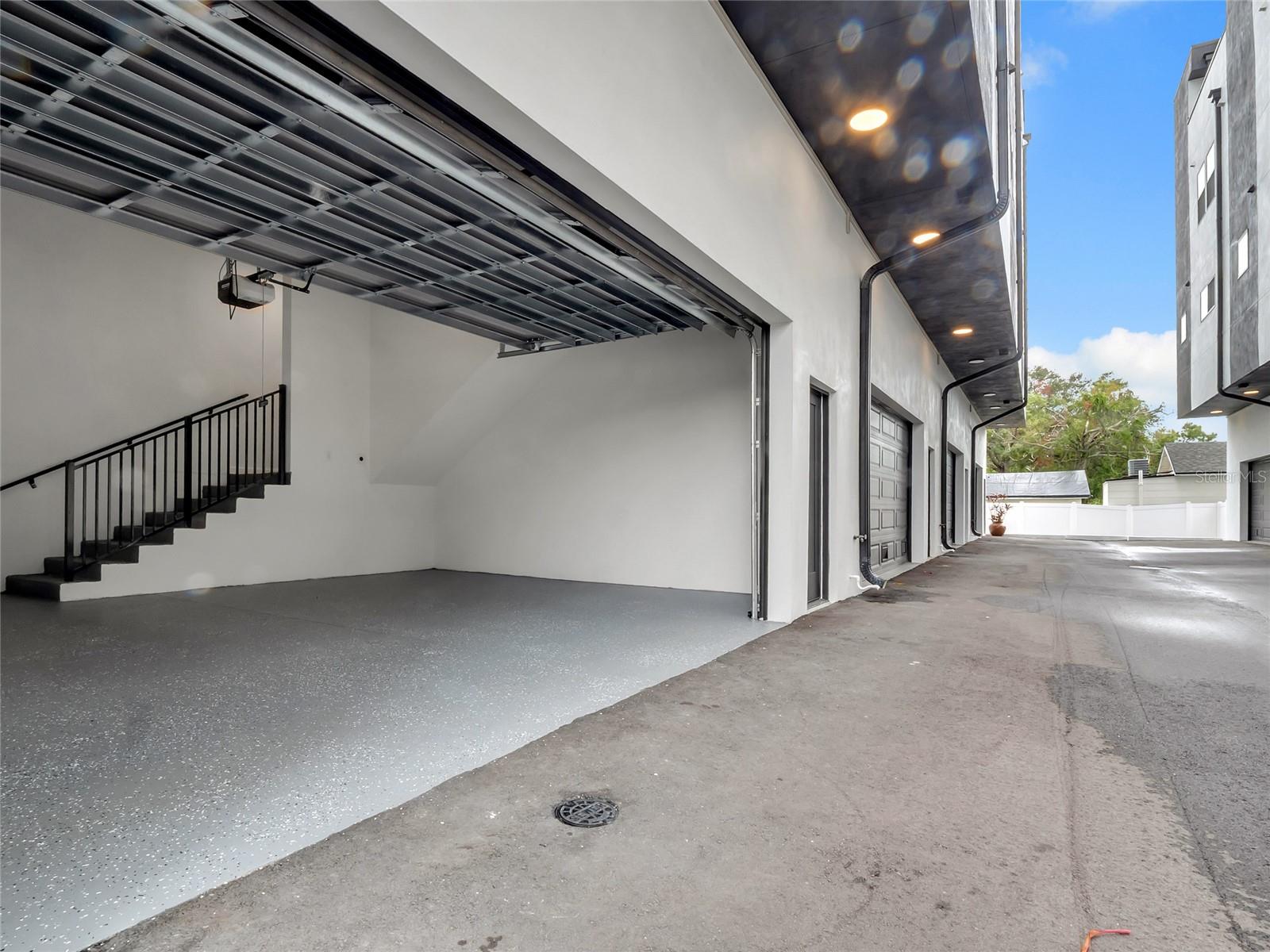 4TH STREET GARDENS - Residential