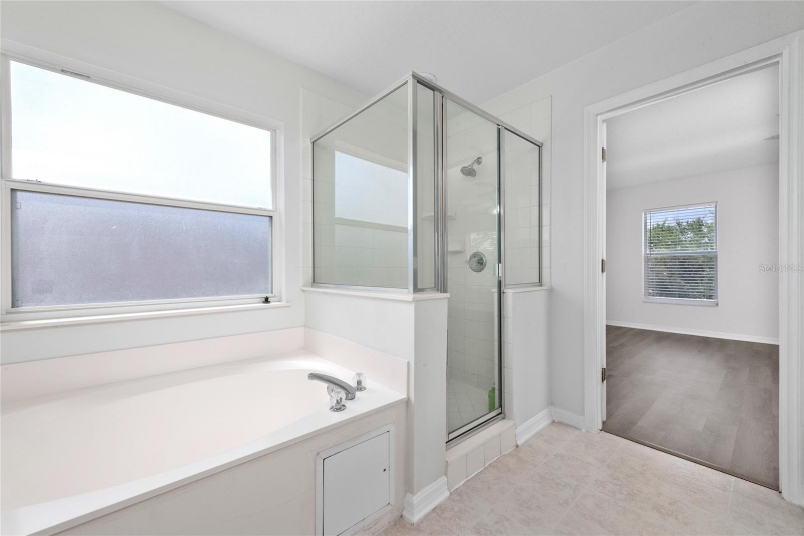 HAMPTON ESTATES - Residential Lease