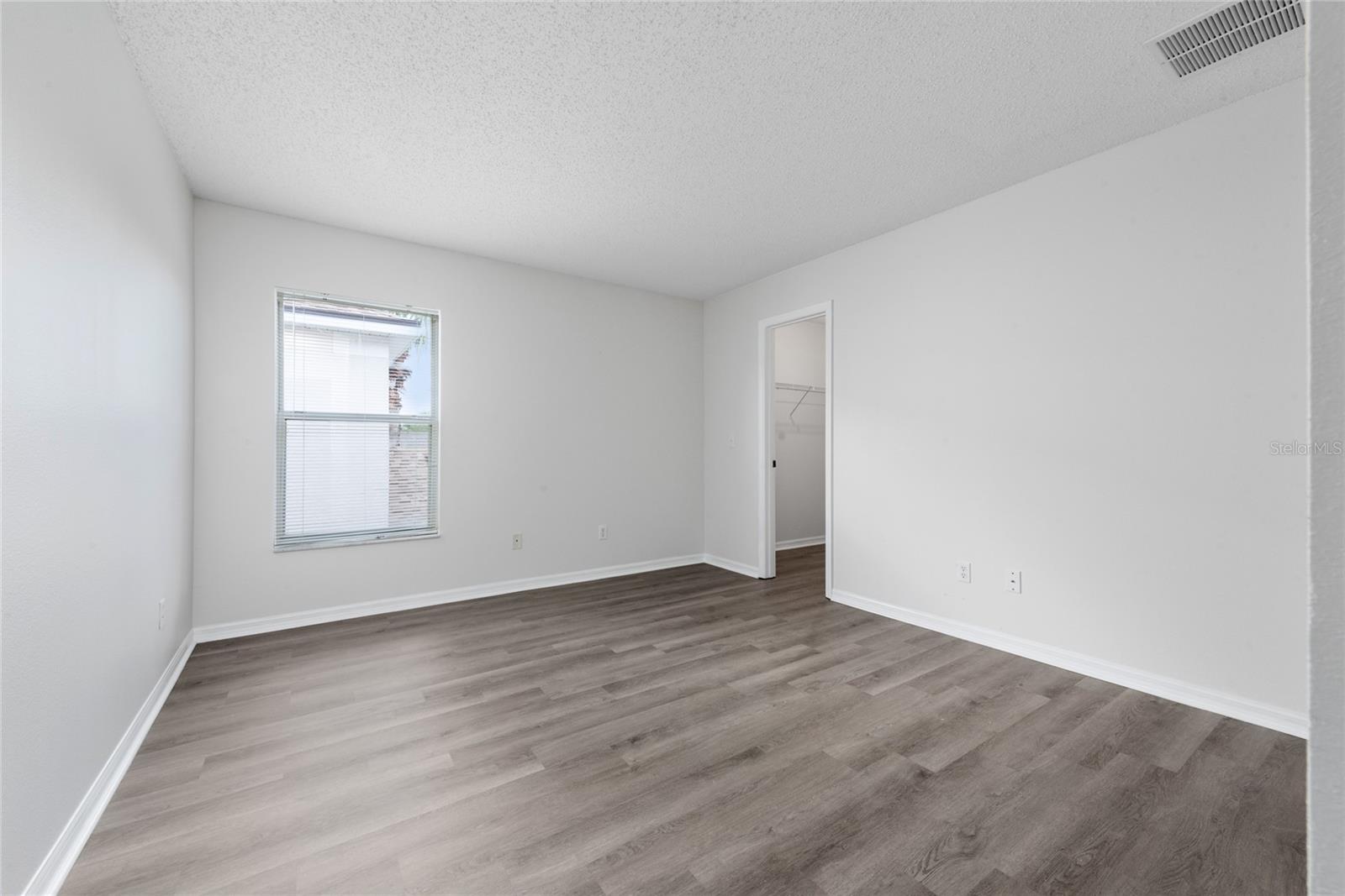 HAMPTON ESTATES - Residential Lease