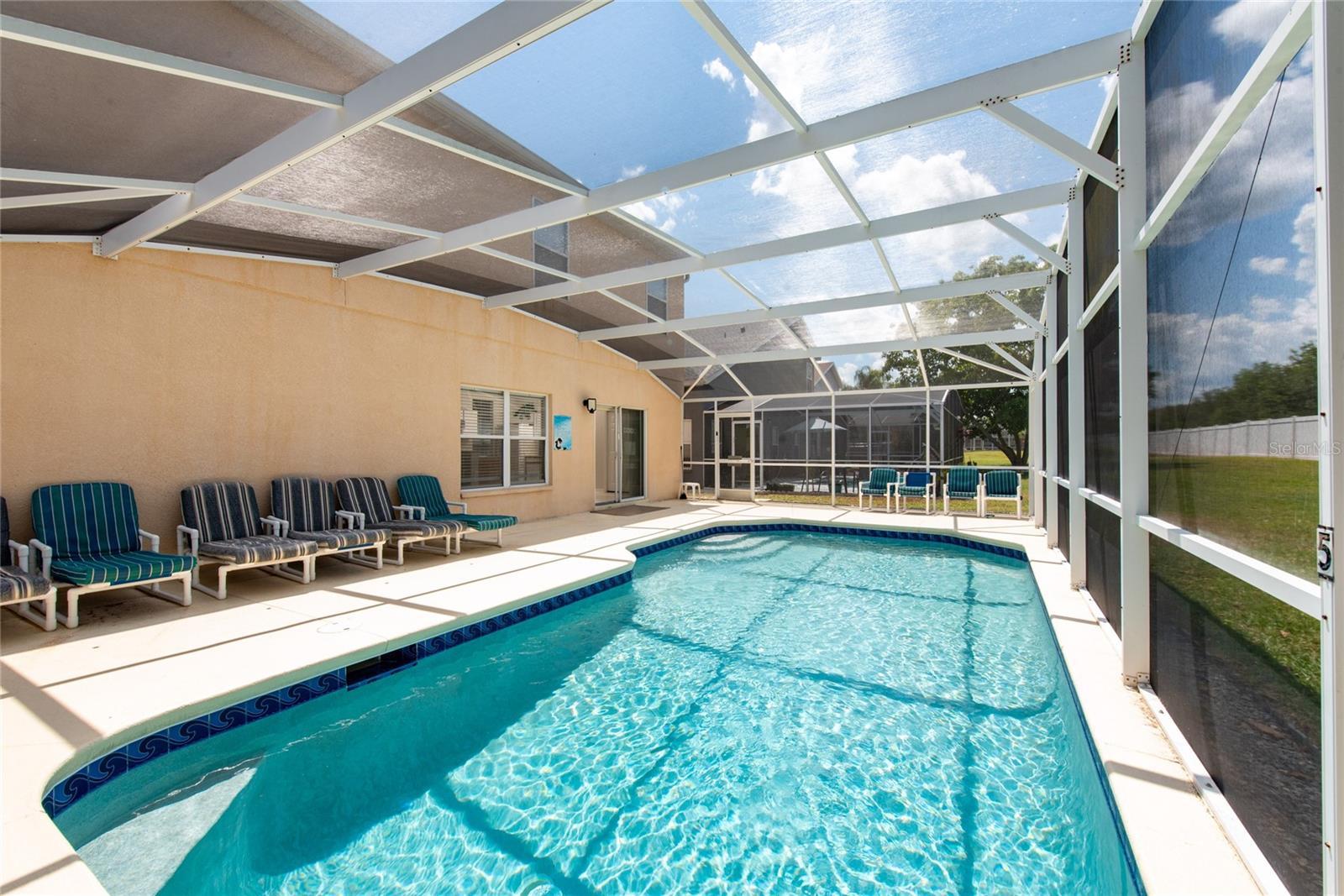 HAMPTON ESTATES - Residential Lease