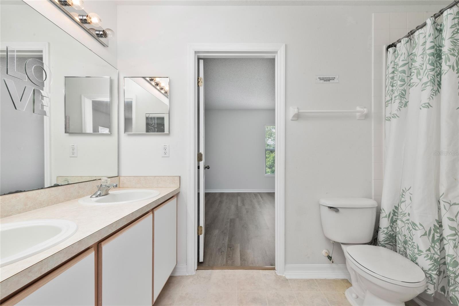 HAMPTON ESTATES - Residential Lease