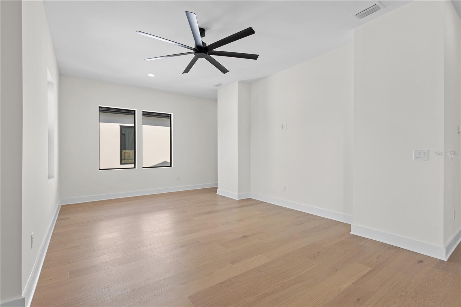 MAC FARLANE PARK - Residential