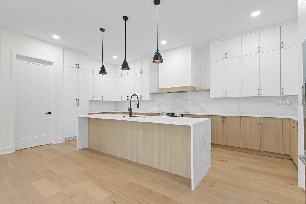 MAC FARLANE PARK - Residential