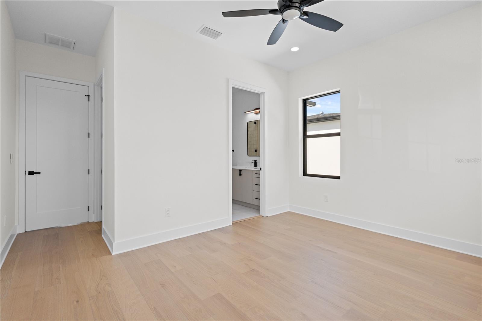 MAC FARLANE PARK - Residential