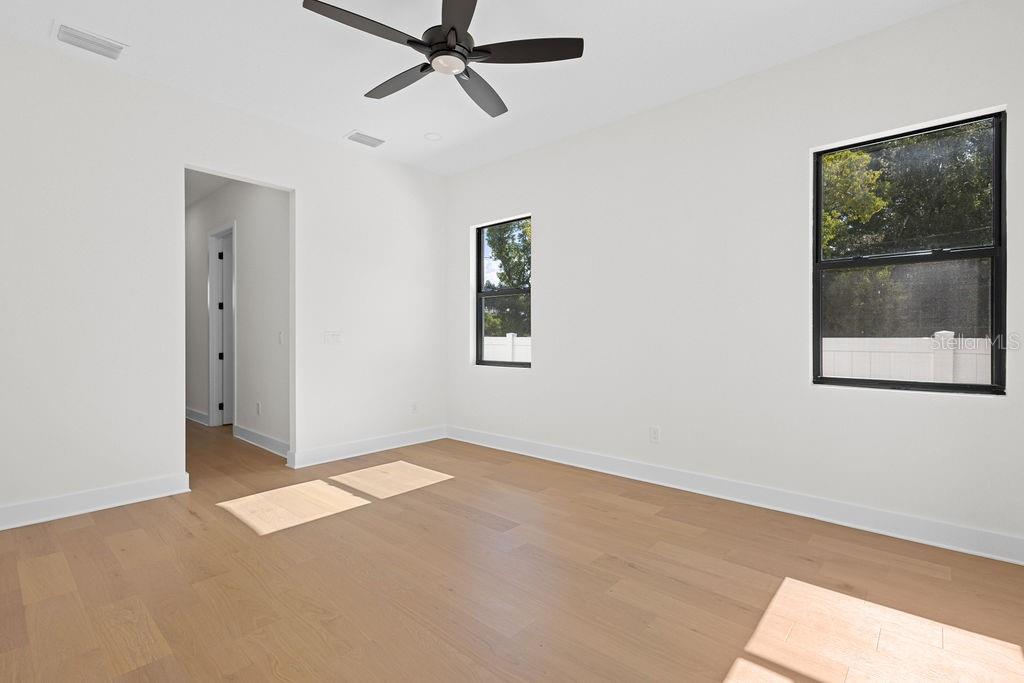 MAC FARLANE PARK - Residential