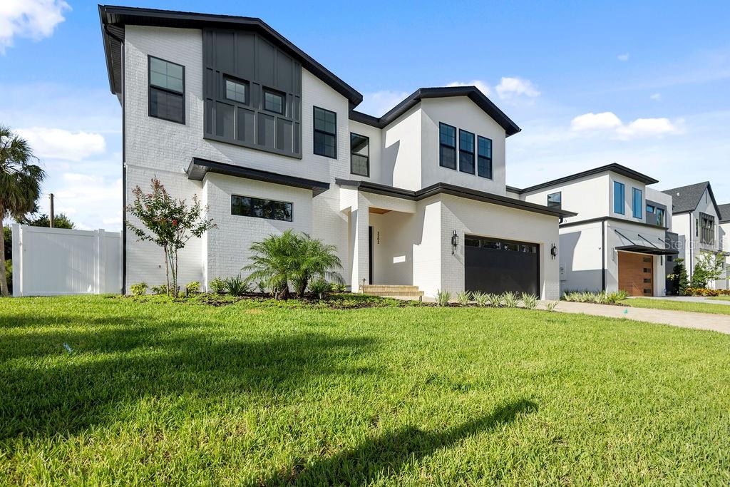 MAC FARLANE PARK - Residential