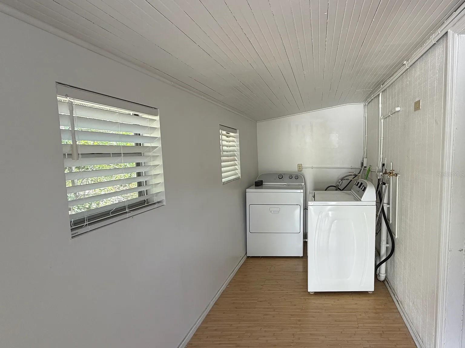SUMMIT PARK - Residential