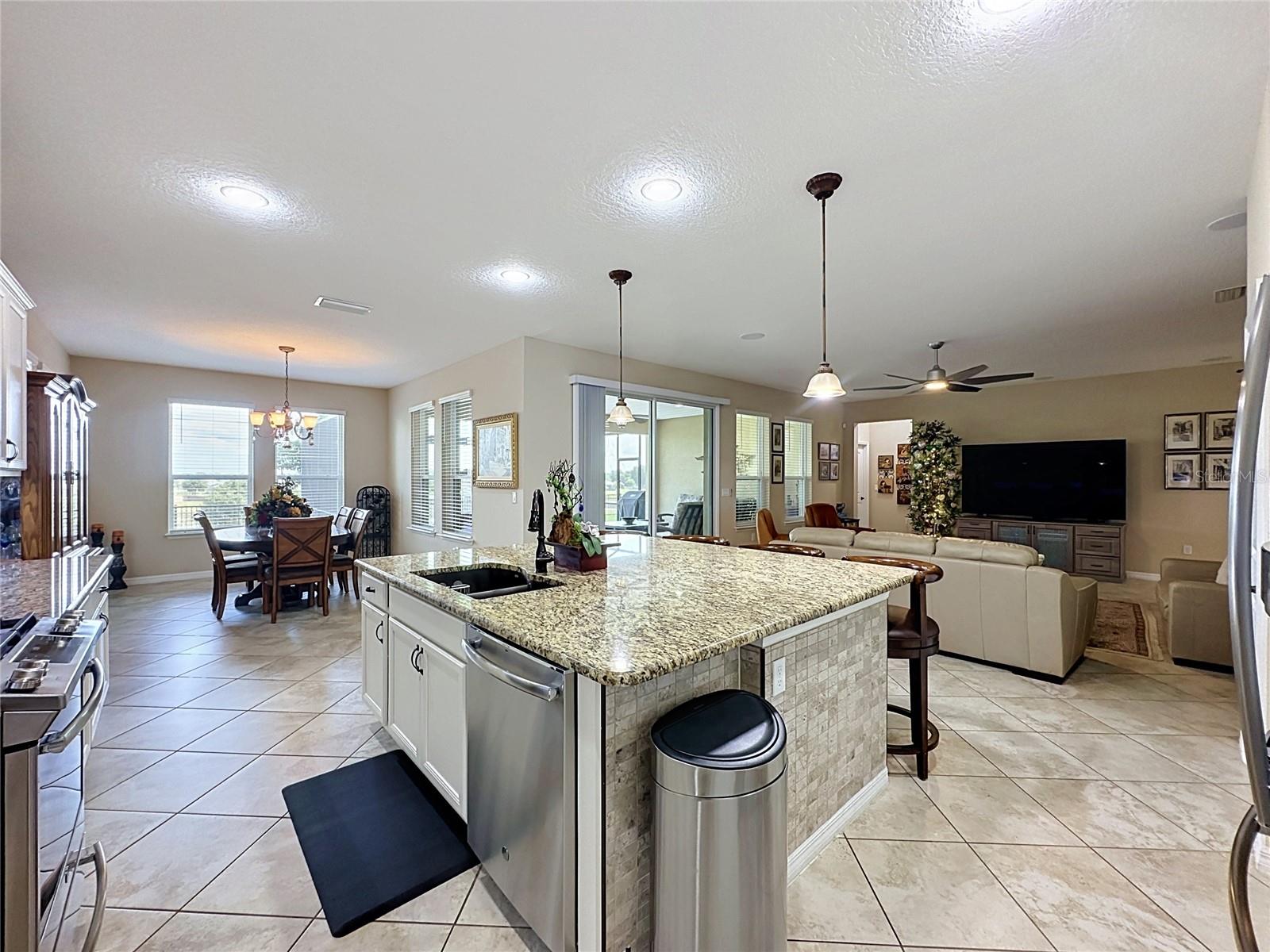 CASCADES/GROVELAND-PH 5 - Residential