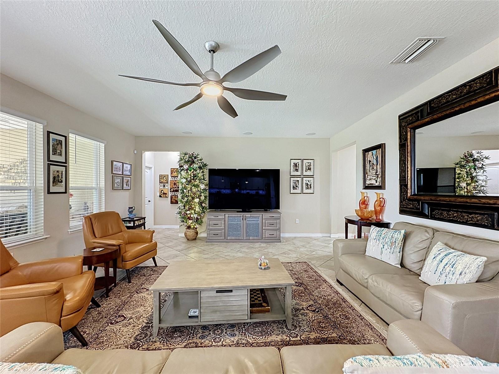 CASCADES/GROVELAND-PH 5 - Residential