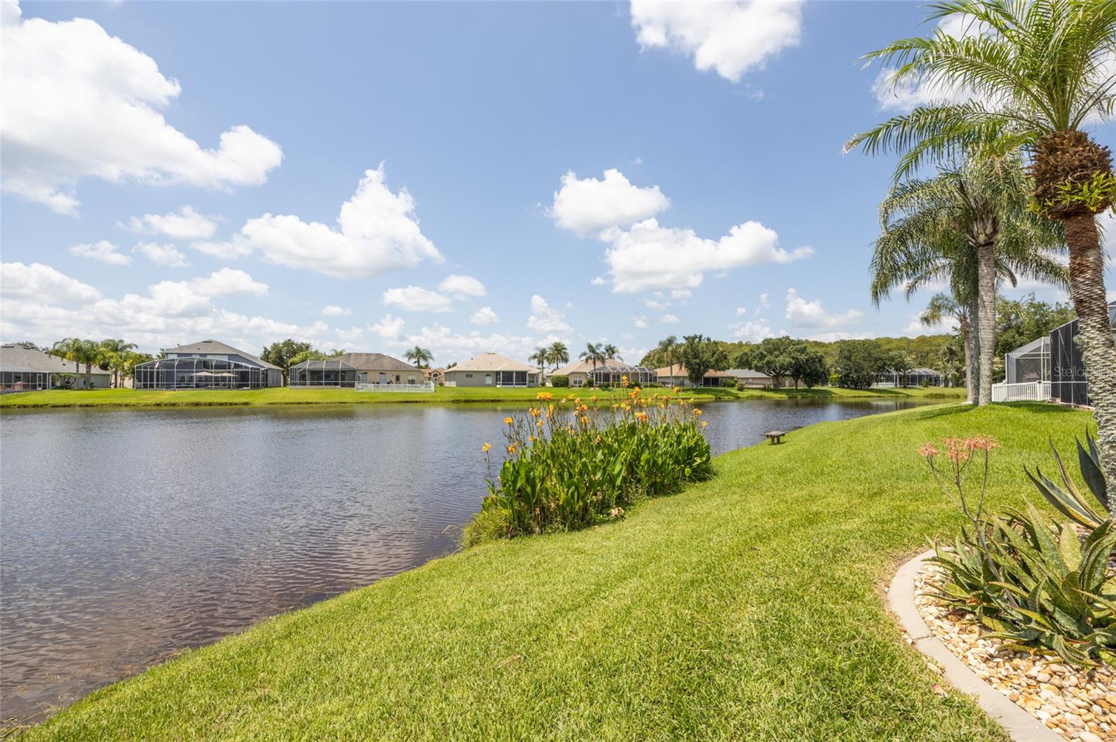 WATERS EDGE 10 - Residential