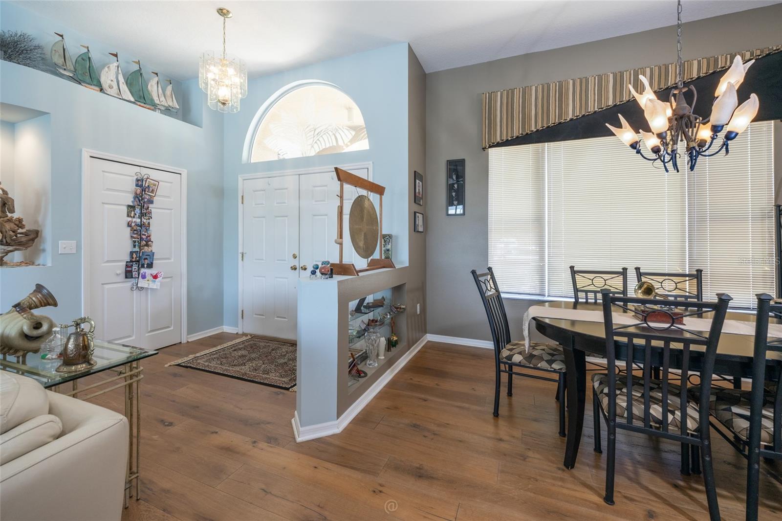 WATERS EDGE 10 - Residential