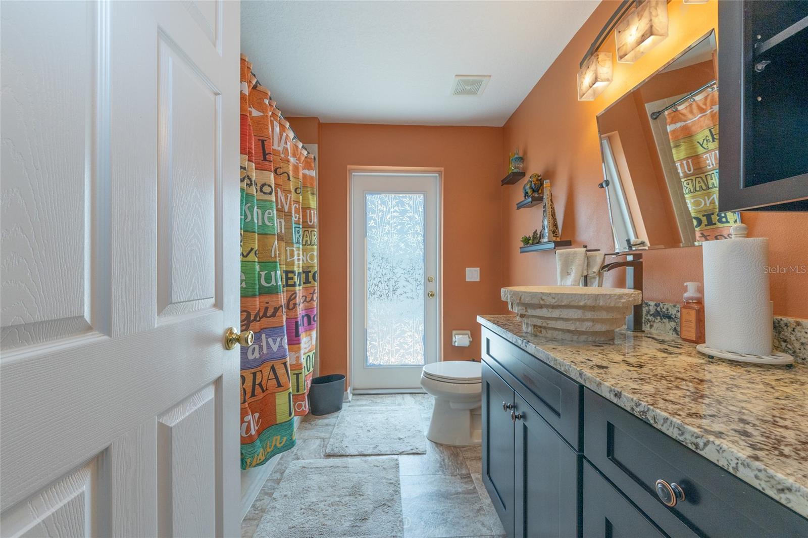 WATERS EDGE 10 - Residential