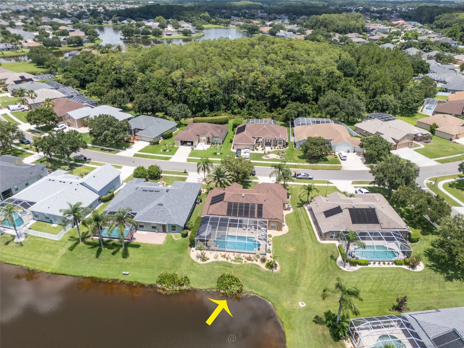 WATERS EDGE 10 - Residential