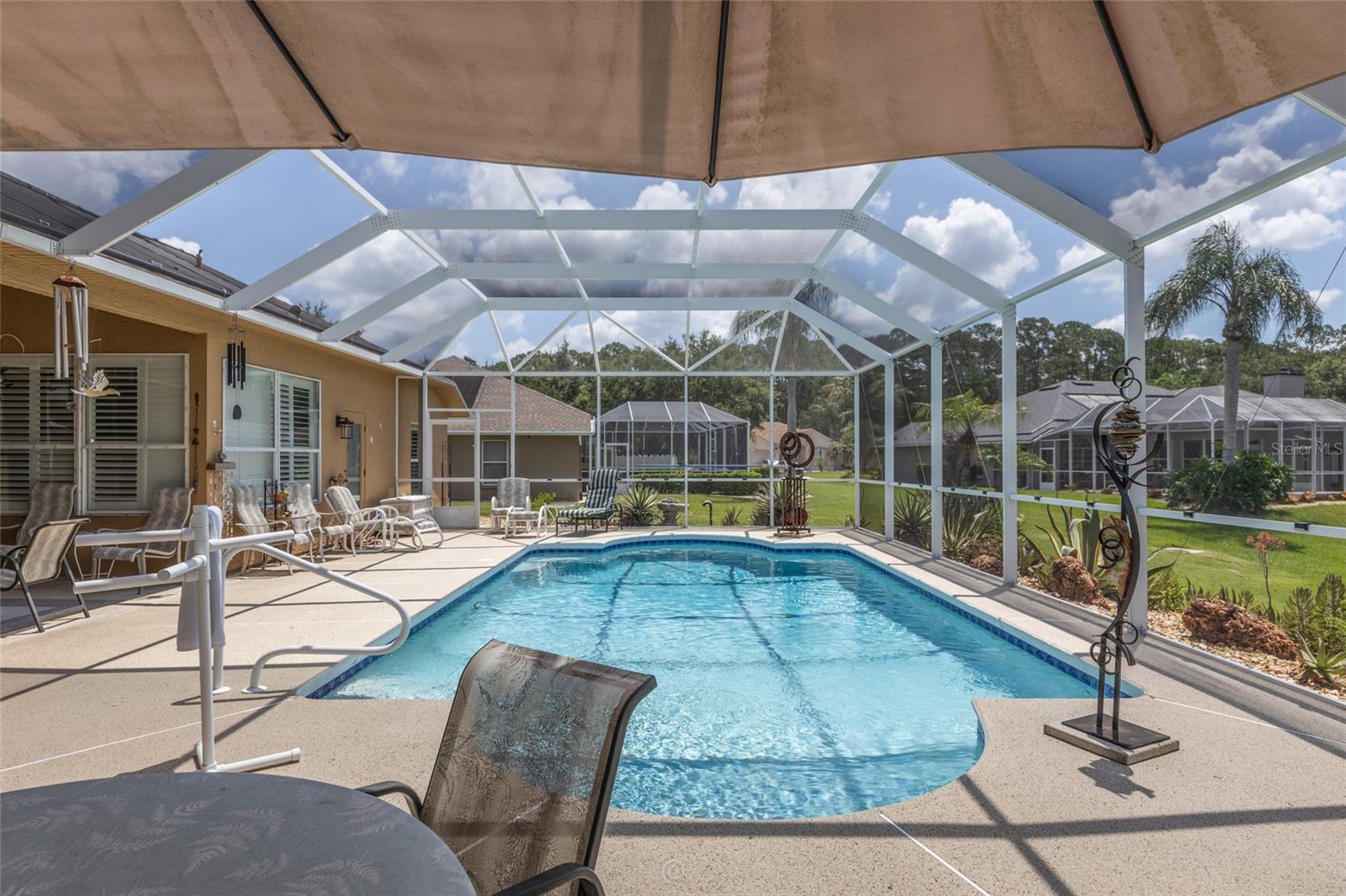 WATERS EDGE 10 - Residential