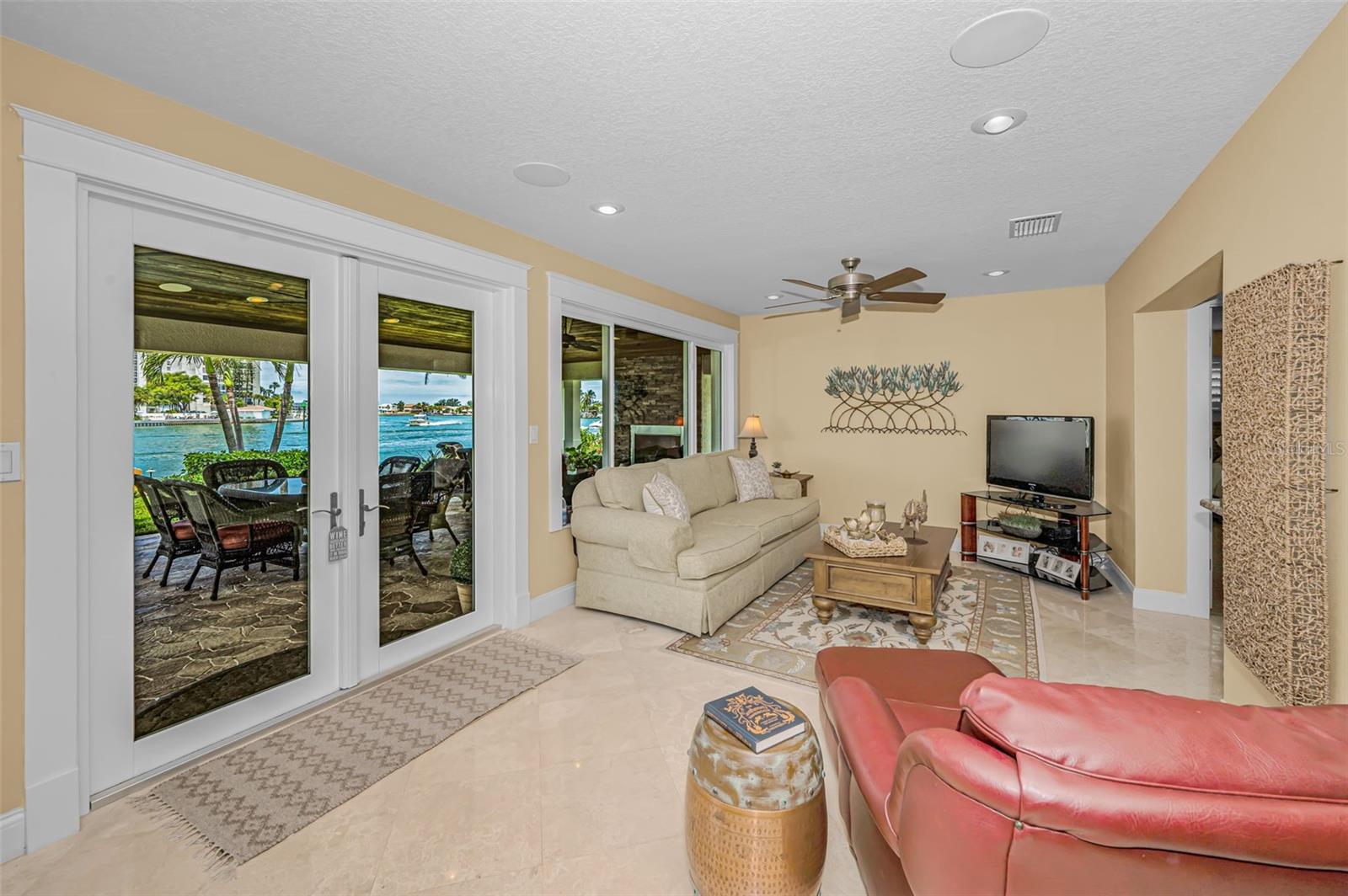 SOUTH CSWY ISLE YACHT CLUB 5TH ADD - Residential