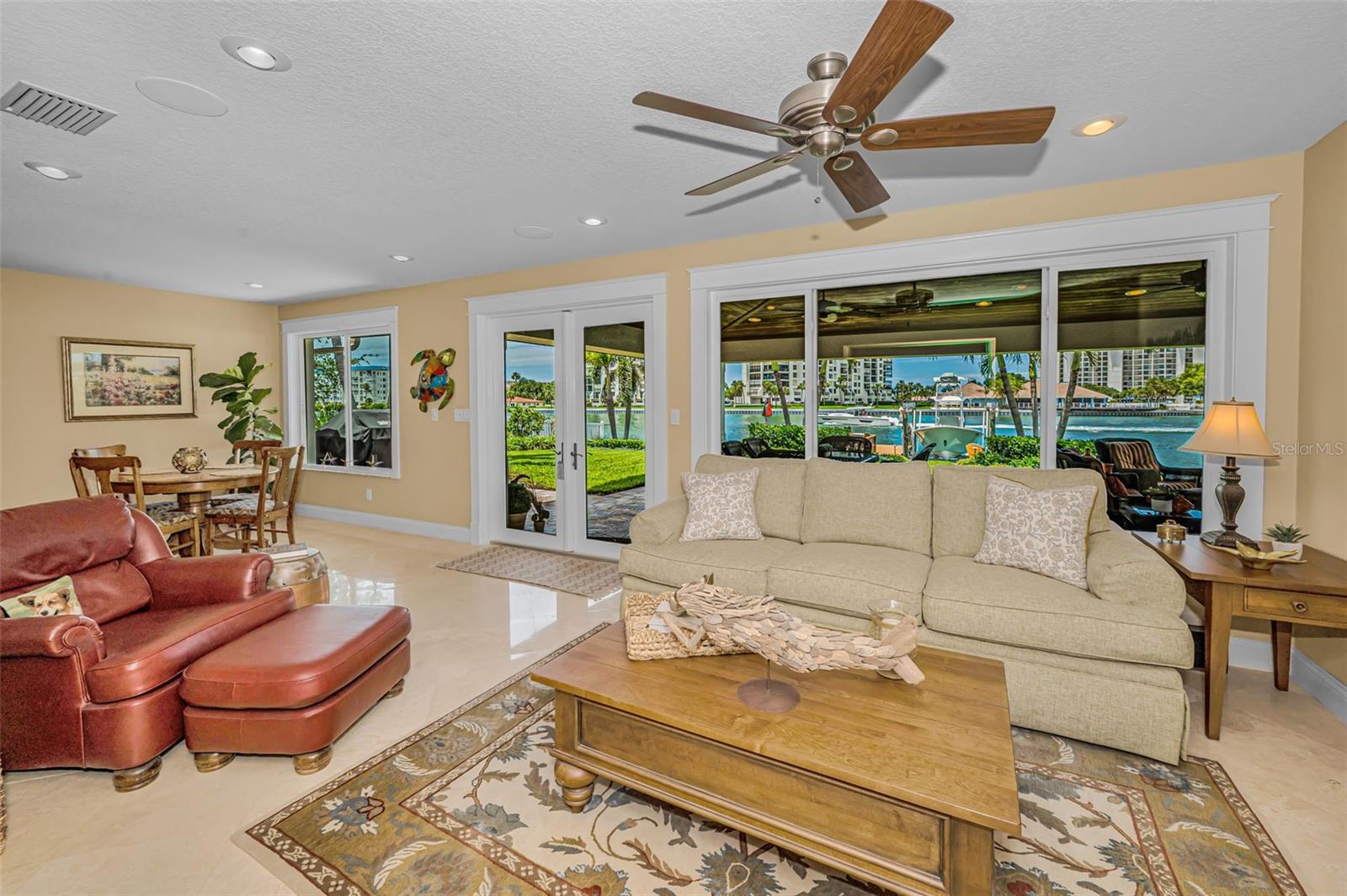 SOUTH CSWY ISLE YACHT CLUB 5TH ADD - Residential