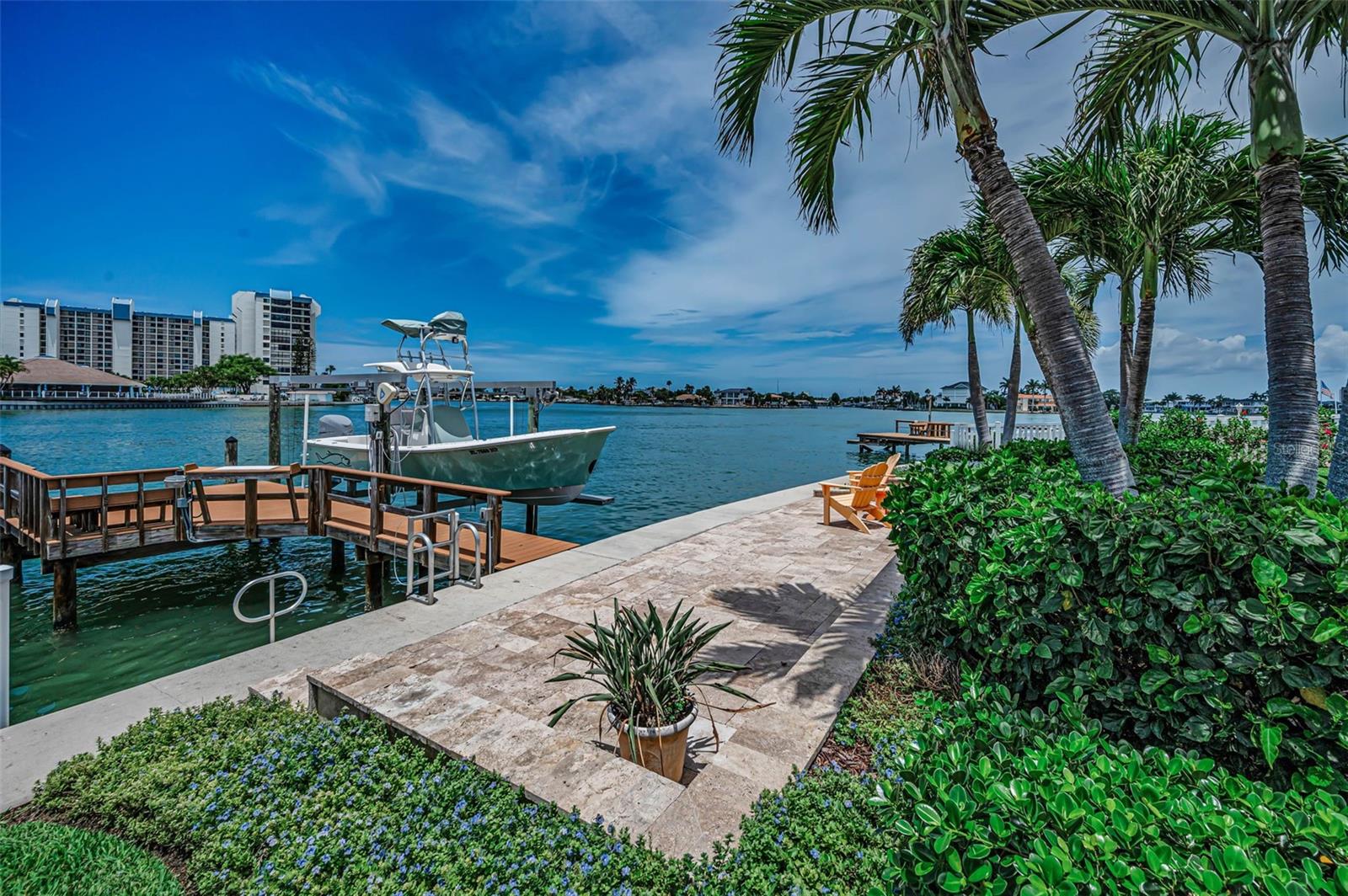 SOUTH CSWY ISLE YACHT CLUB 5TH ADD - Residential
