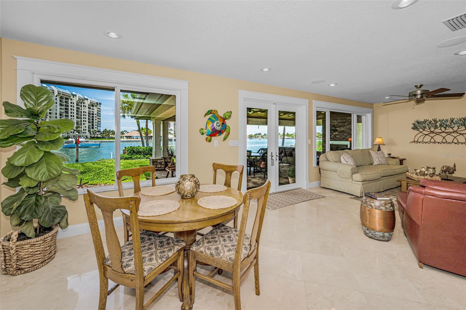 SOUTH CSWY ISLE YACHT CLUB 5TH ADD - Residential