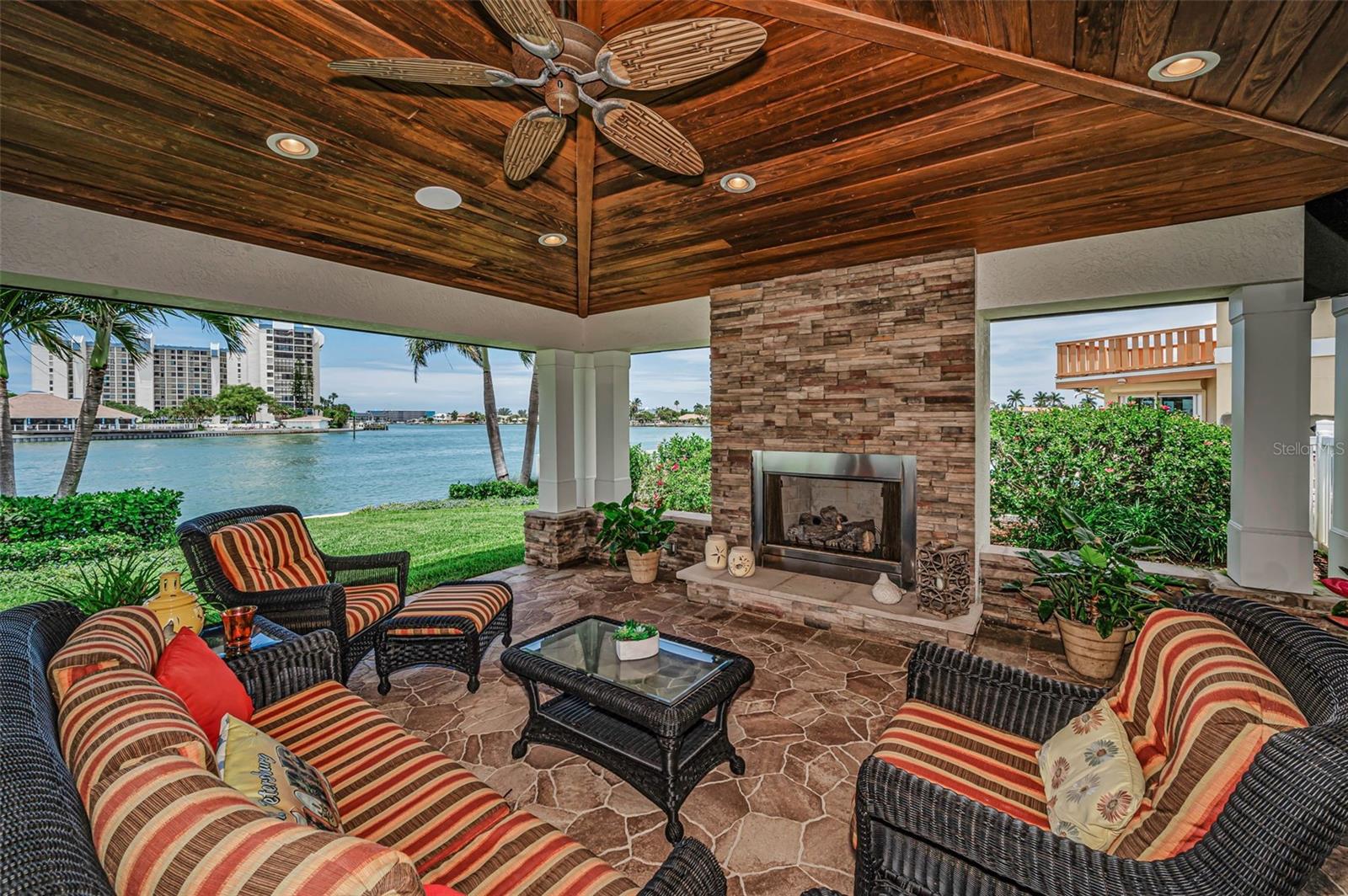 SOUTH CSWY ISLE YACHT CLUB 5TH ADD - Residential