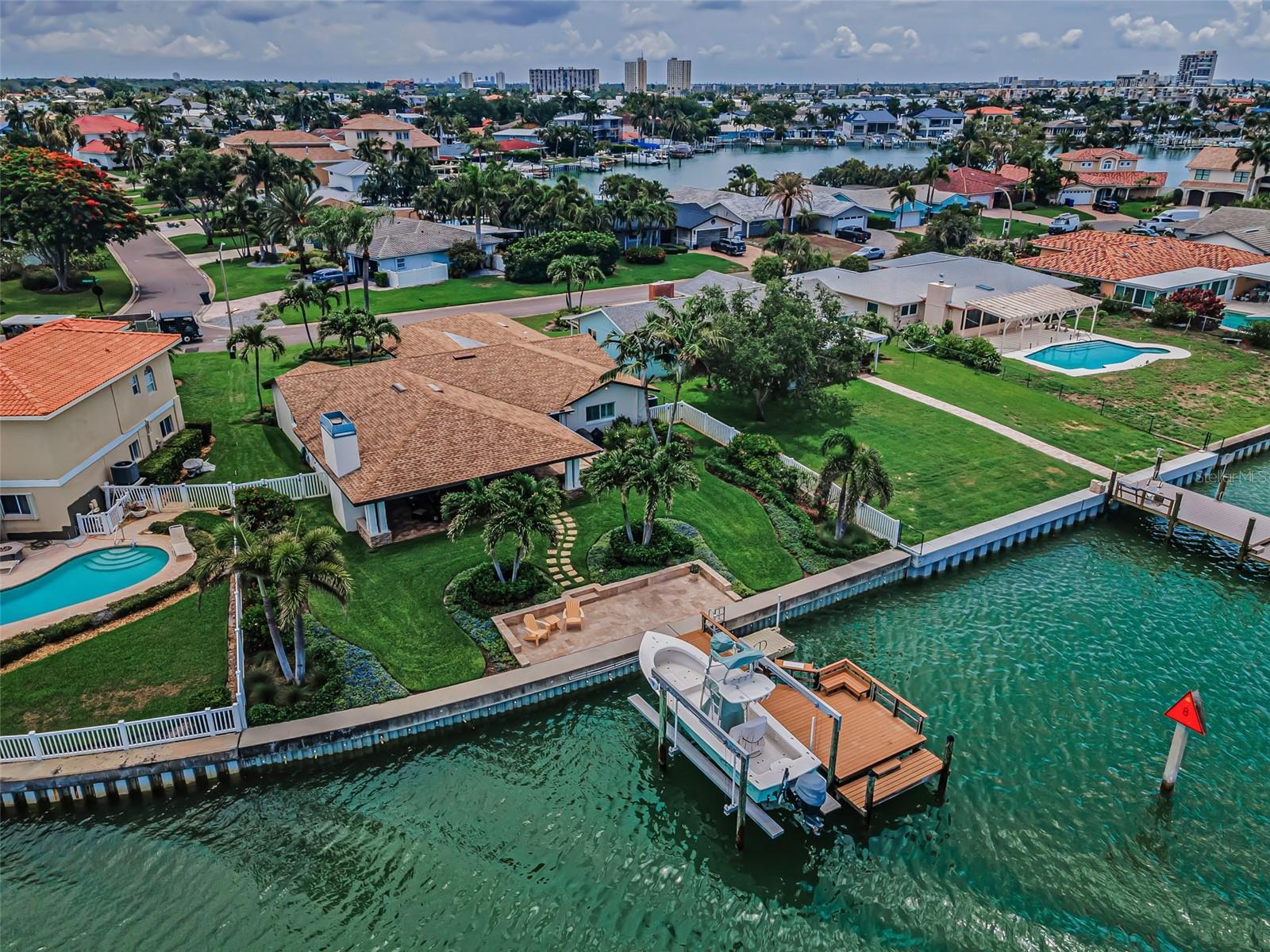 SOUTH CSWY ISLE YACHT CLUB 5TH ADD - Residential