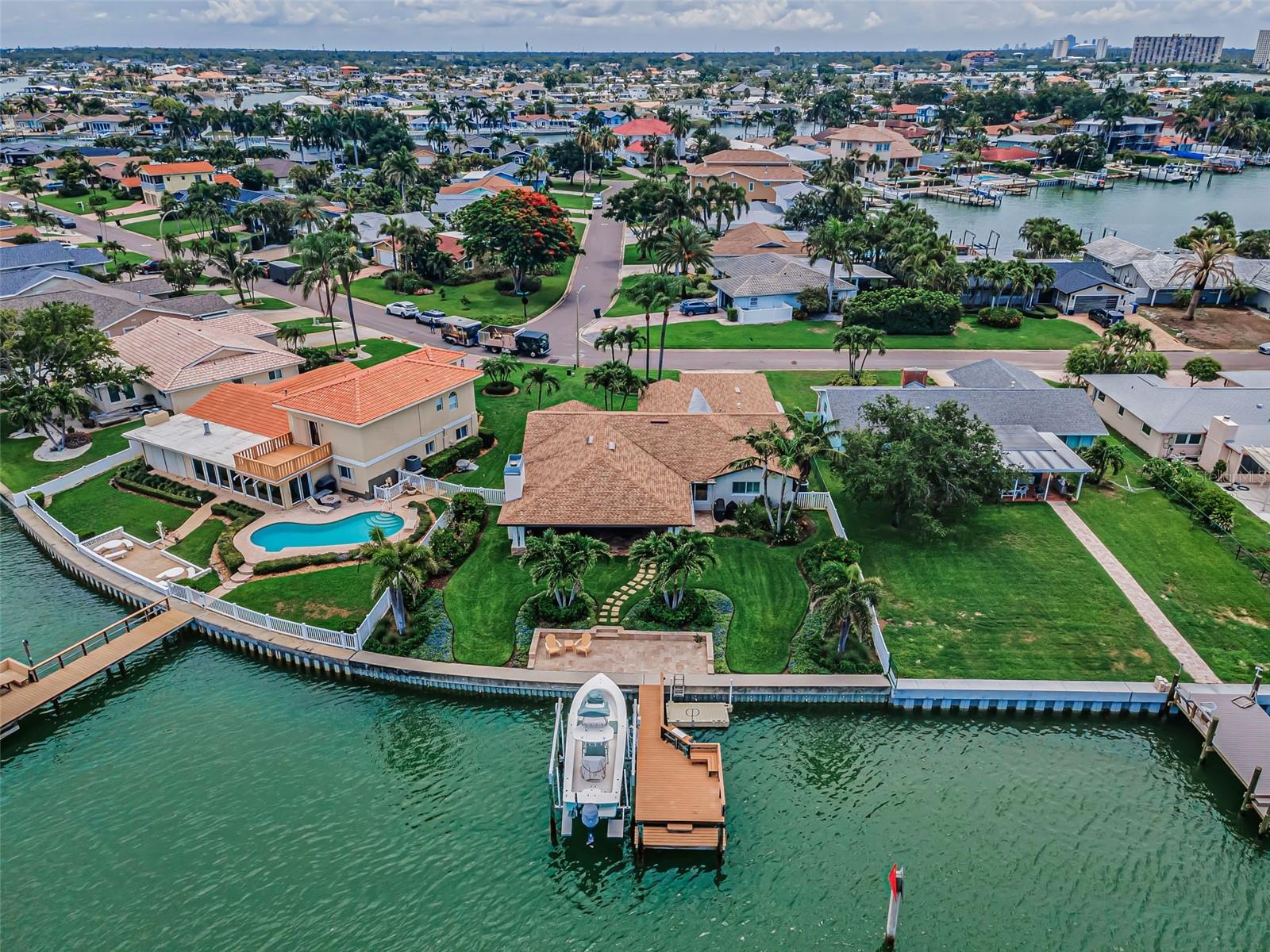 SOUTH CSWY ISLE YACHT CLUB 5TH ADD - Residential