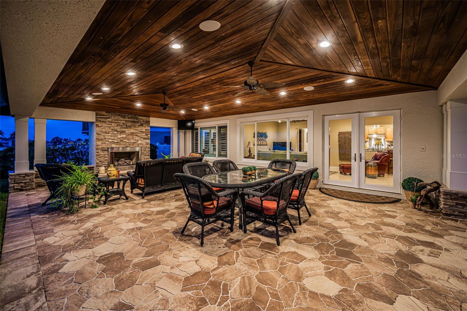 SOUTH CSWY ISLE YACHT CLUB 5TH ADD - Residential