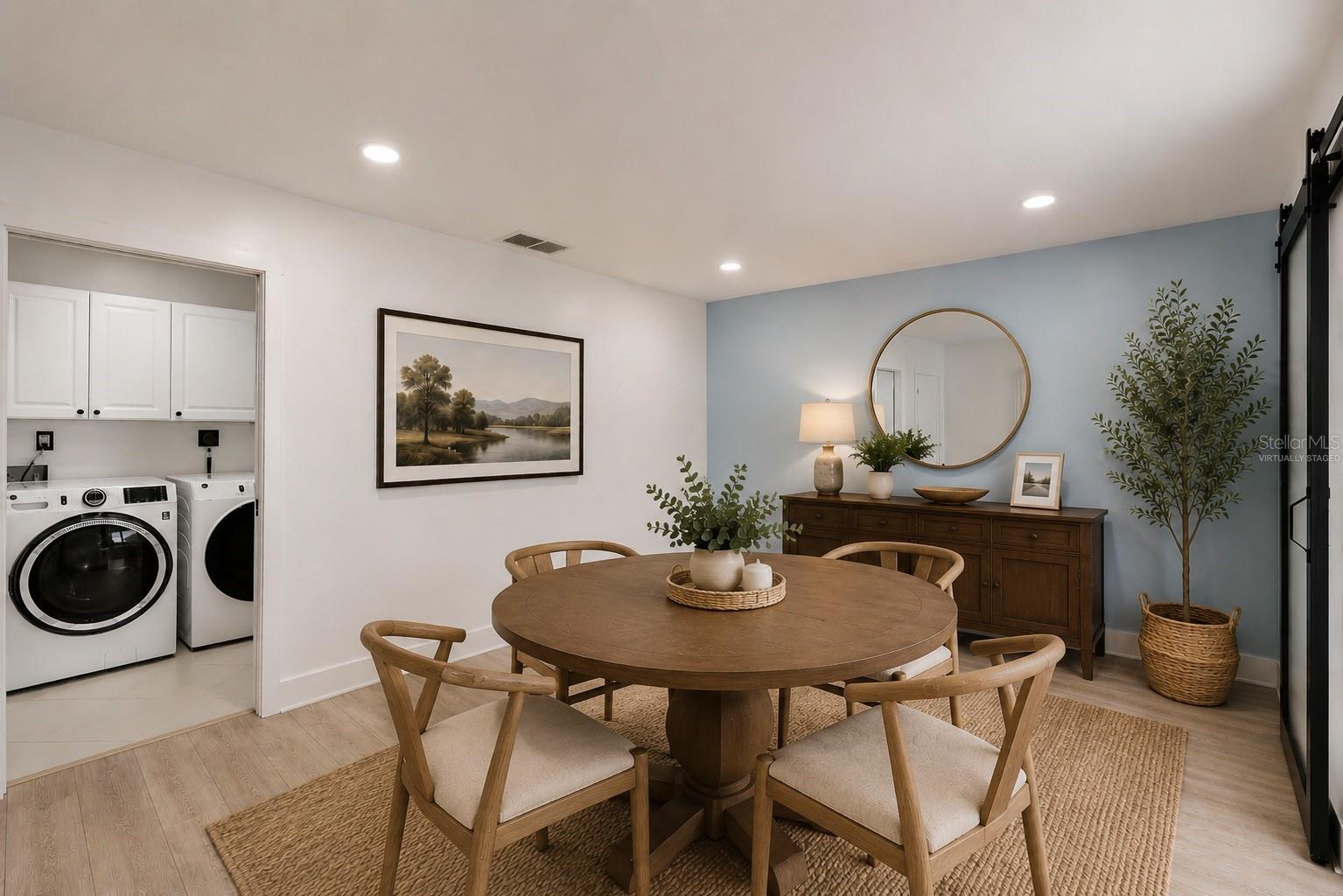 VILLAGE GREEN OF BRADENTON SEC 6 - Residential