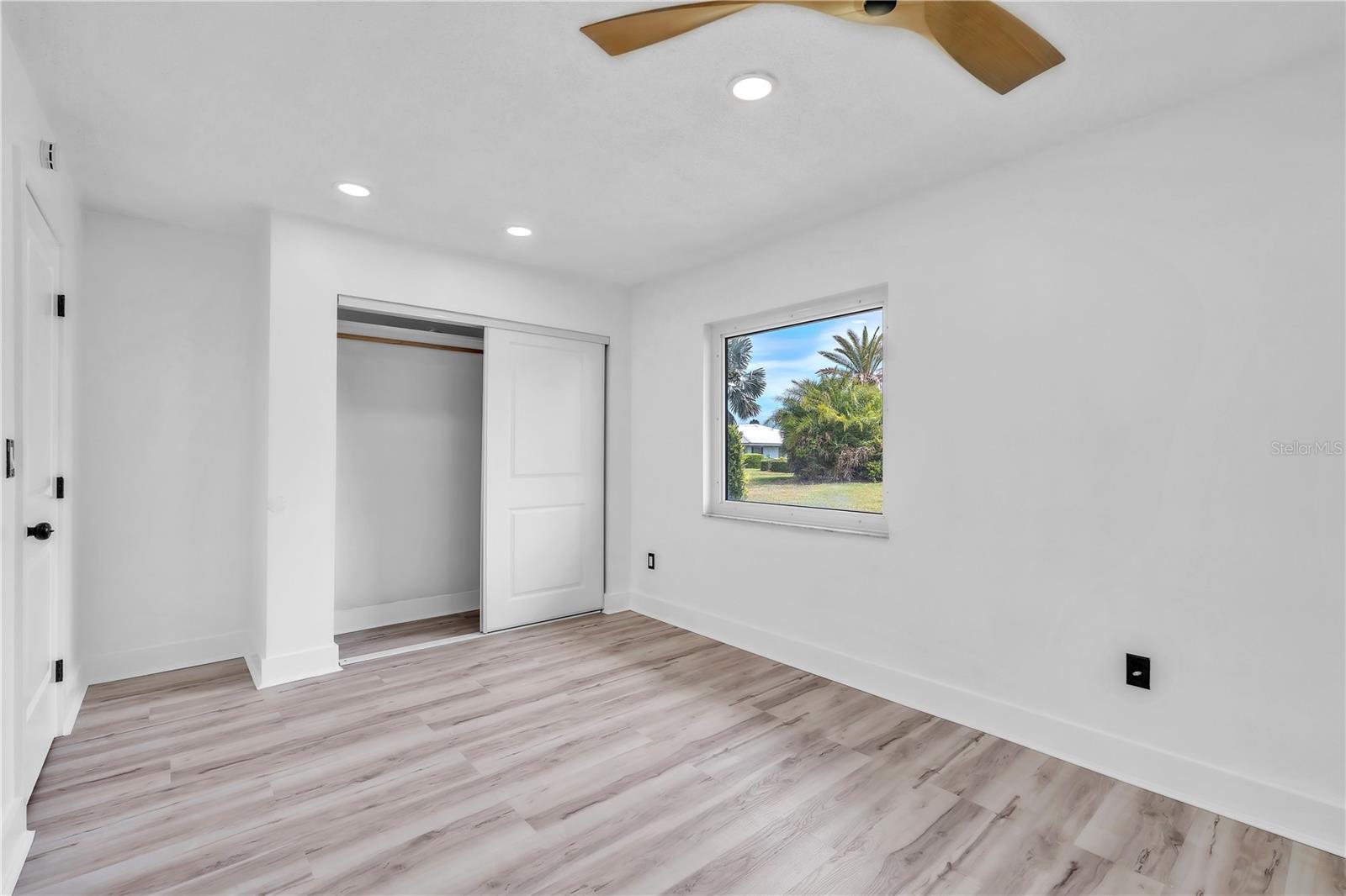VILLAGE GREEN OF BRADENTON SEC 6 - Residential