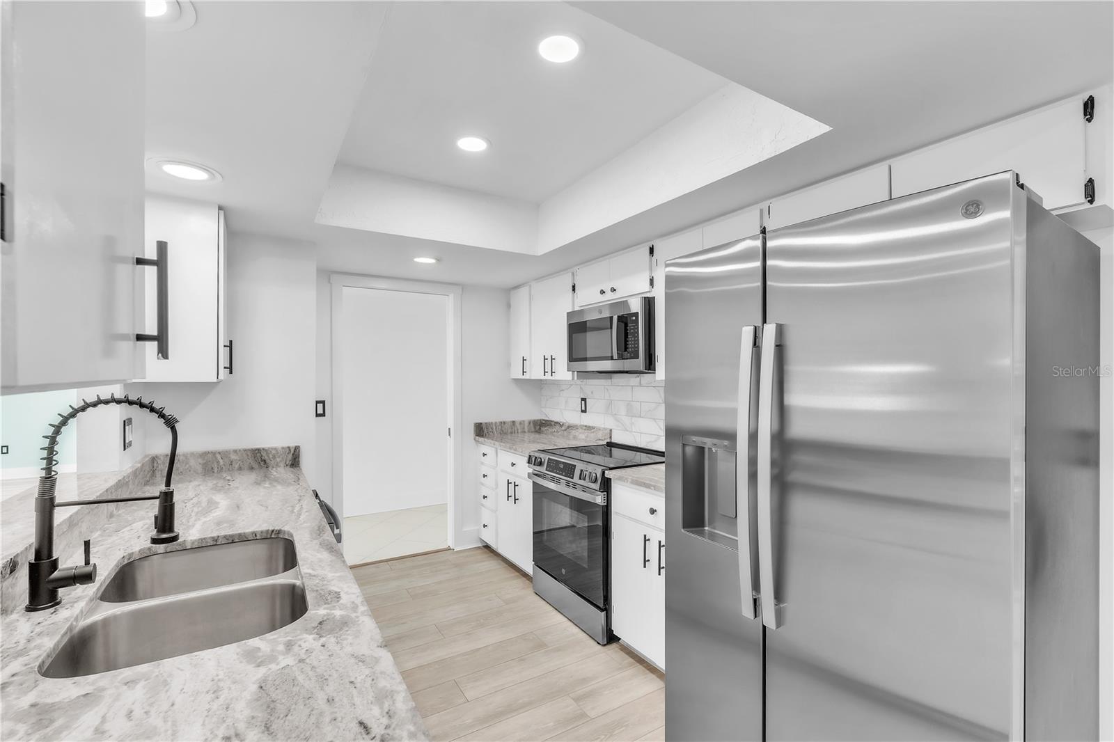 VILLAGE GREEN OF BRADENTON SEC 6 - Residential