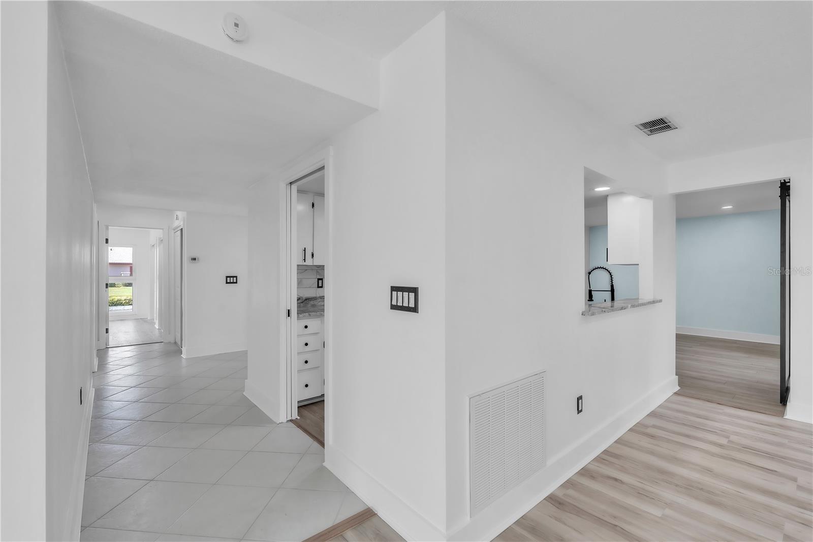 VILLAGE GREEN OF BRADENTON SEC 6 - Residential