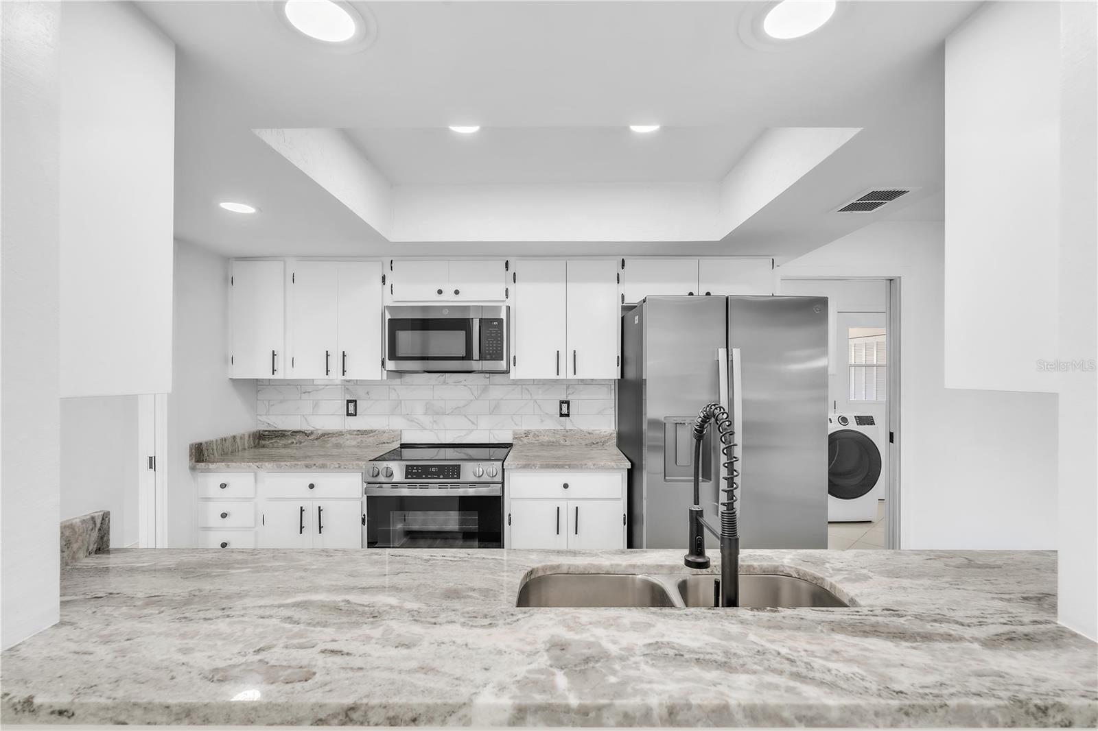 VILLAGE GREEN OF BRADENTON SEC 6 - Residential