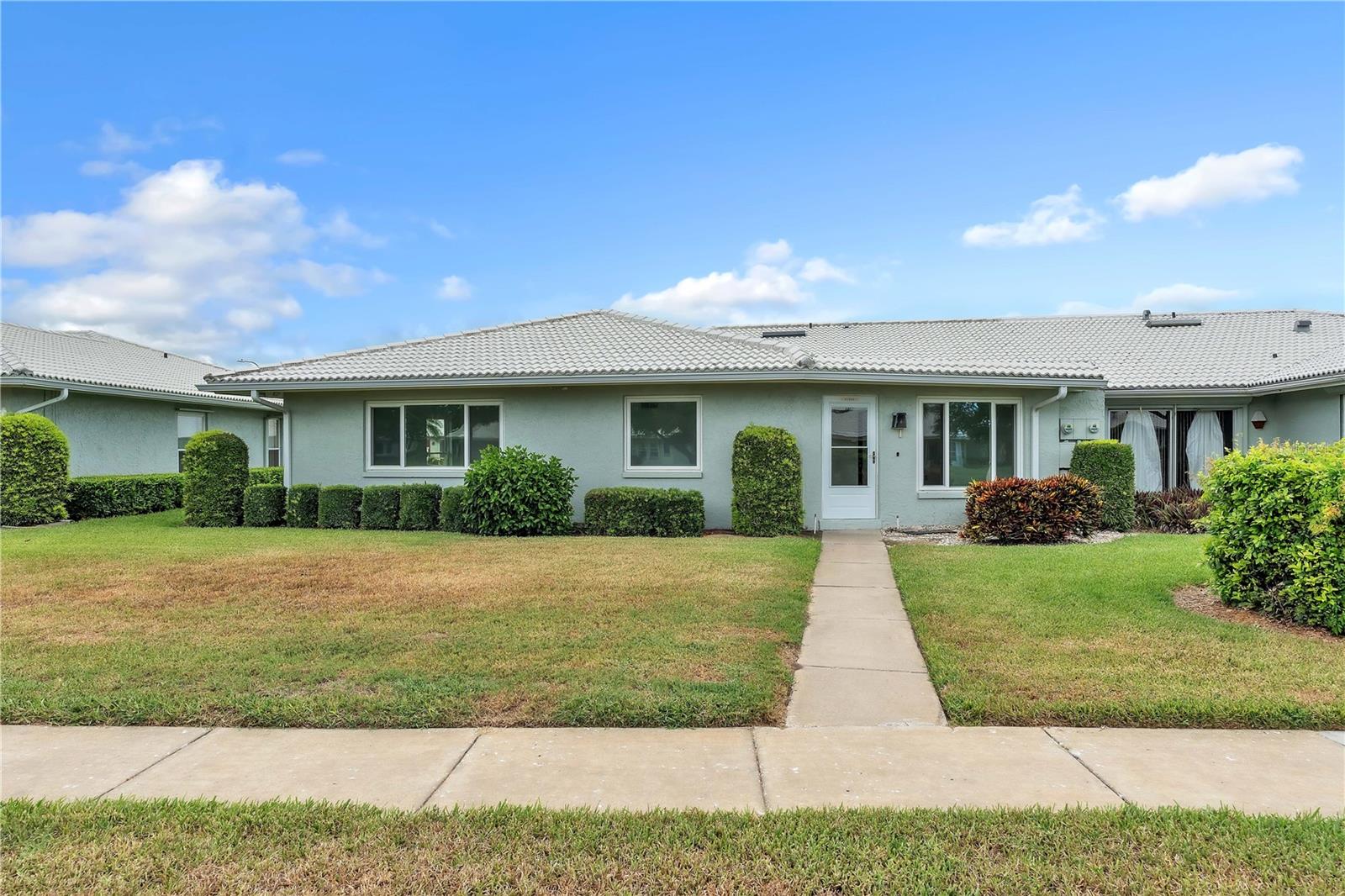 VILLAGE GREEN OF BRADENTON SEC 6 - Residential