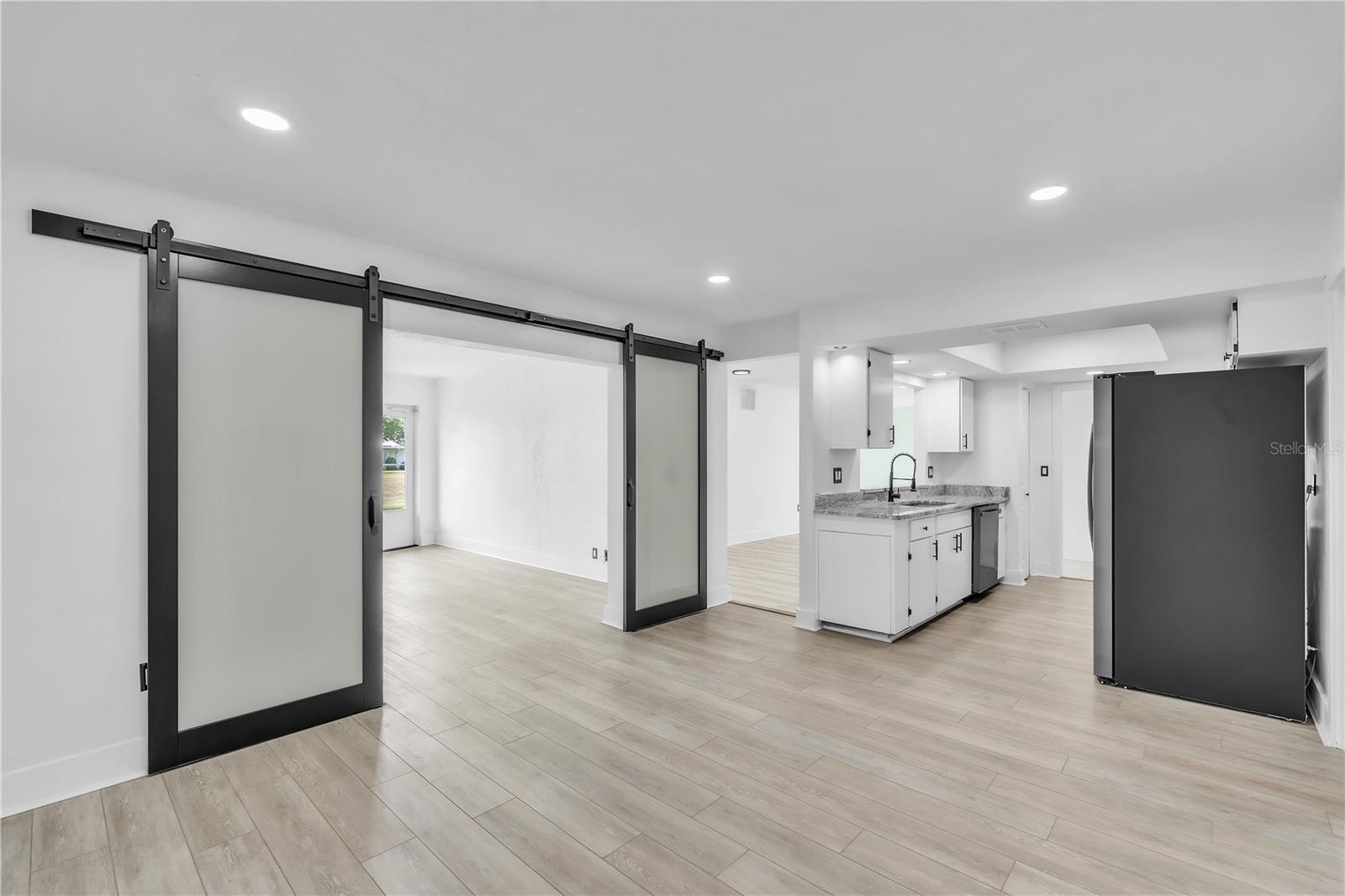 VILLAGE GREEN OF BRADENTON SEC 6 - Residential