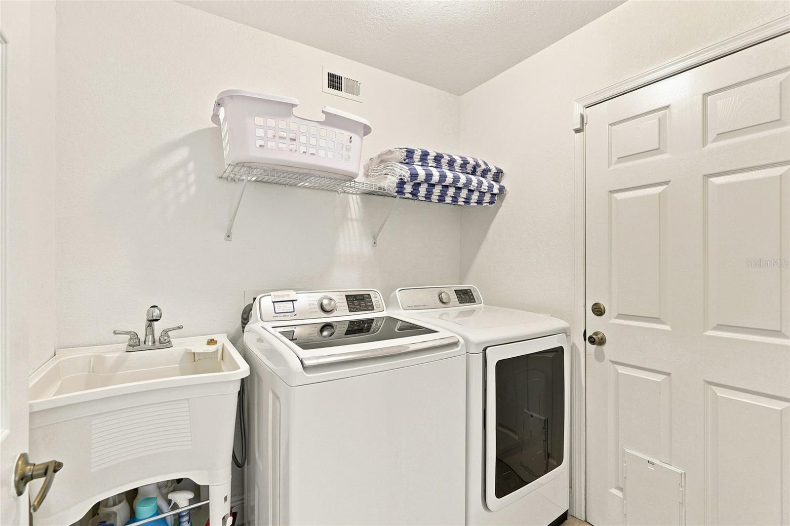 HUNTERS CREEK TR 430B PH 02 - Residential