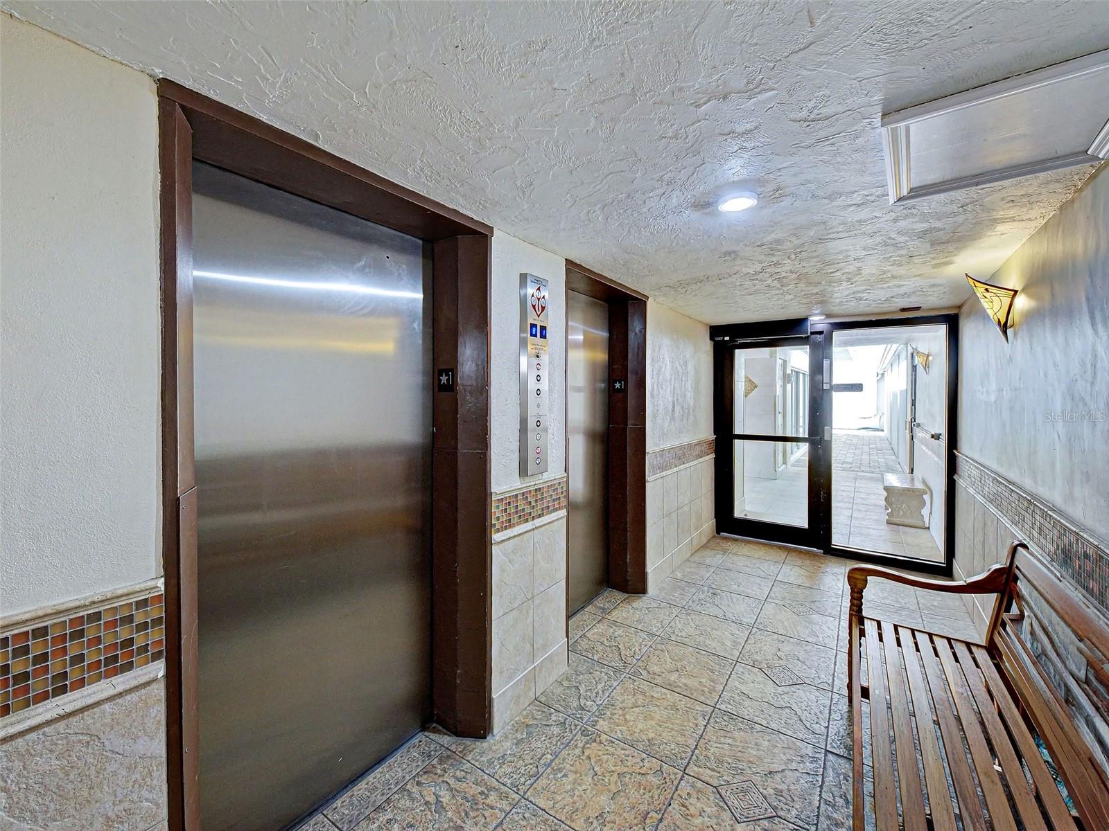 VENICE SANDS - Residential