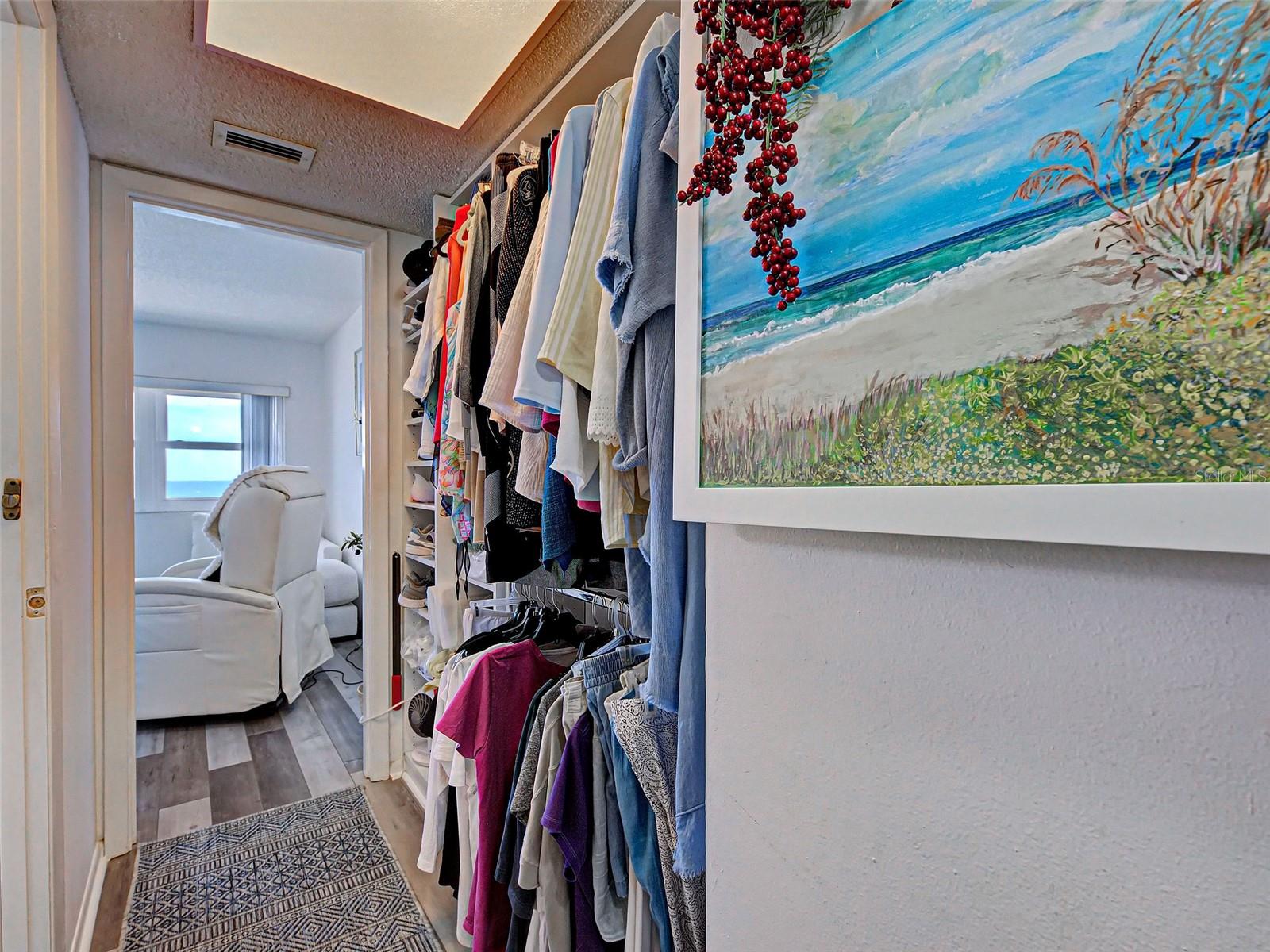 VENICE SANDS - Residential