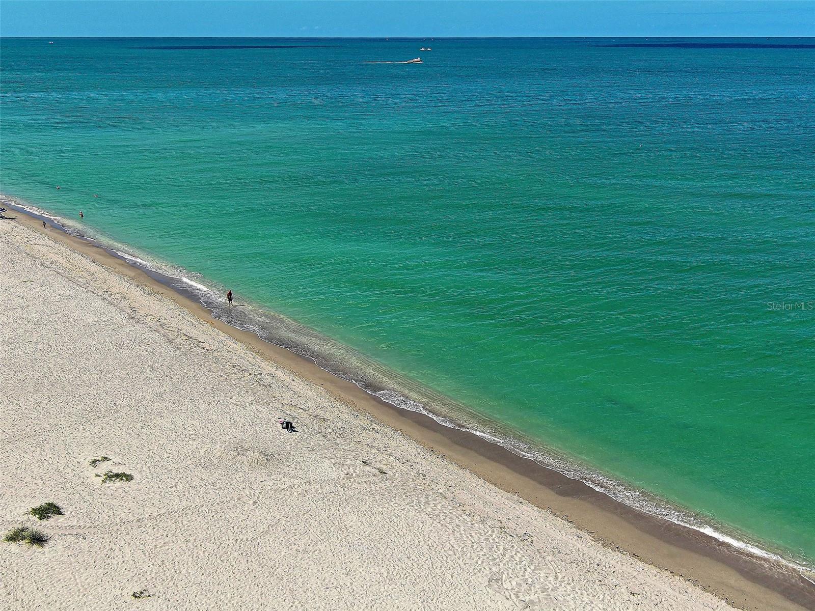 VENICE SANDS - Residential