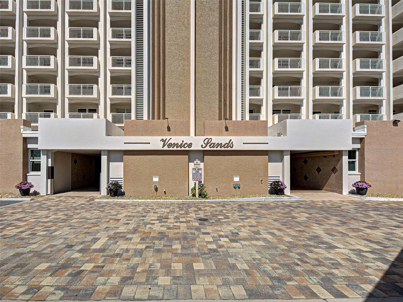 VENICE SANDS - Residential