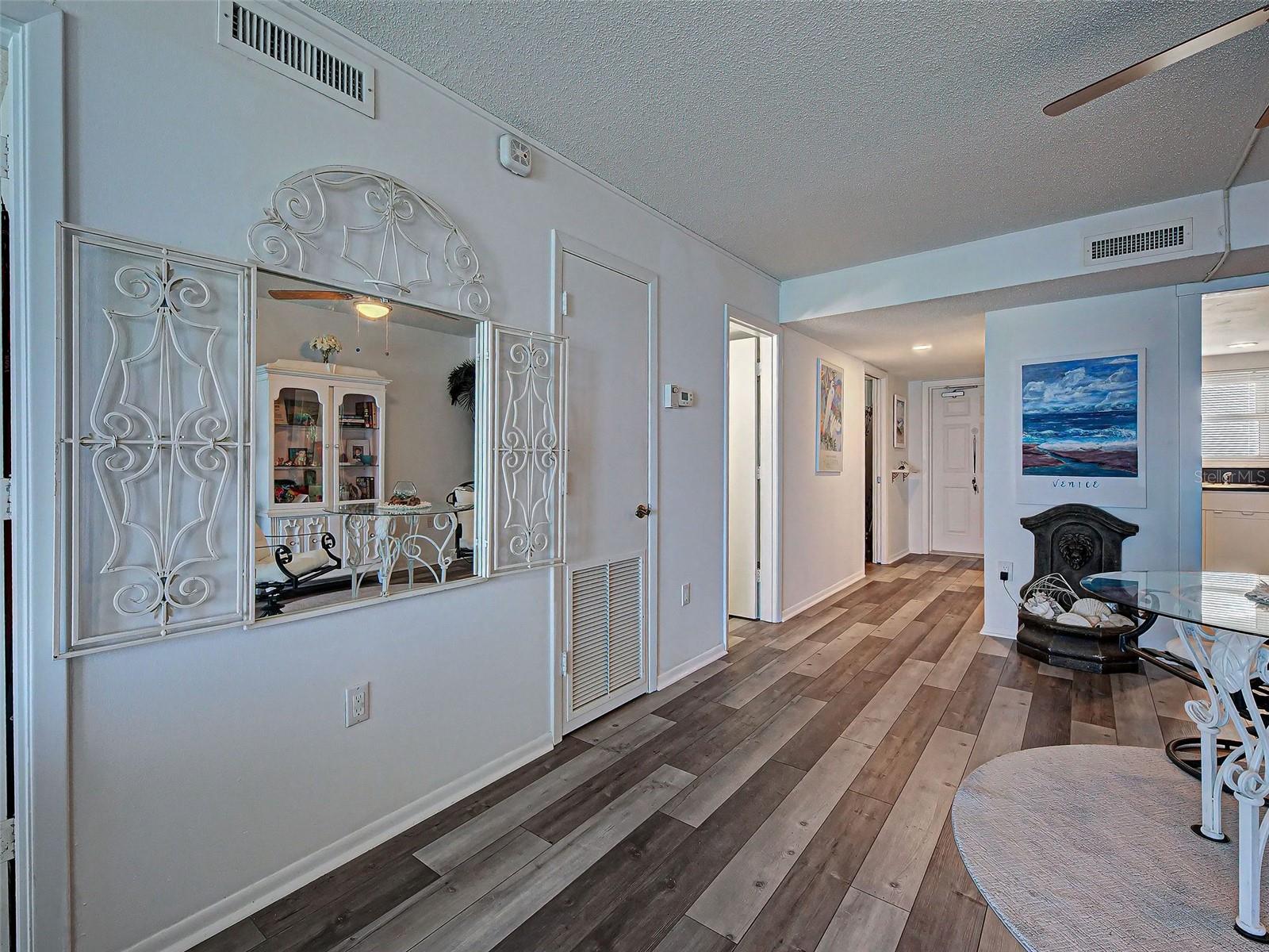 VENICE SANDS - Residential